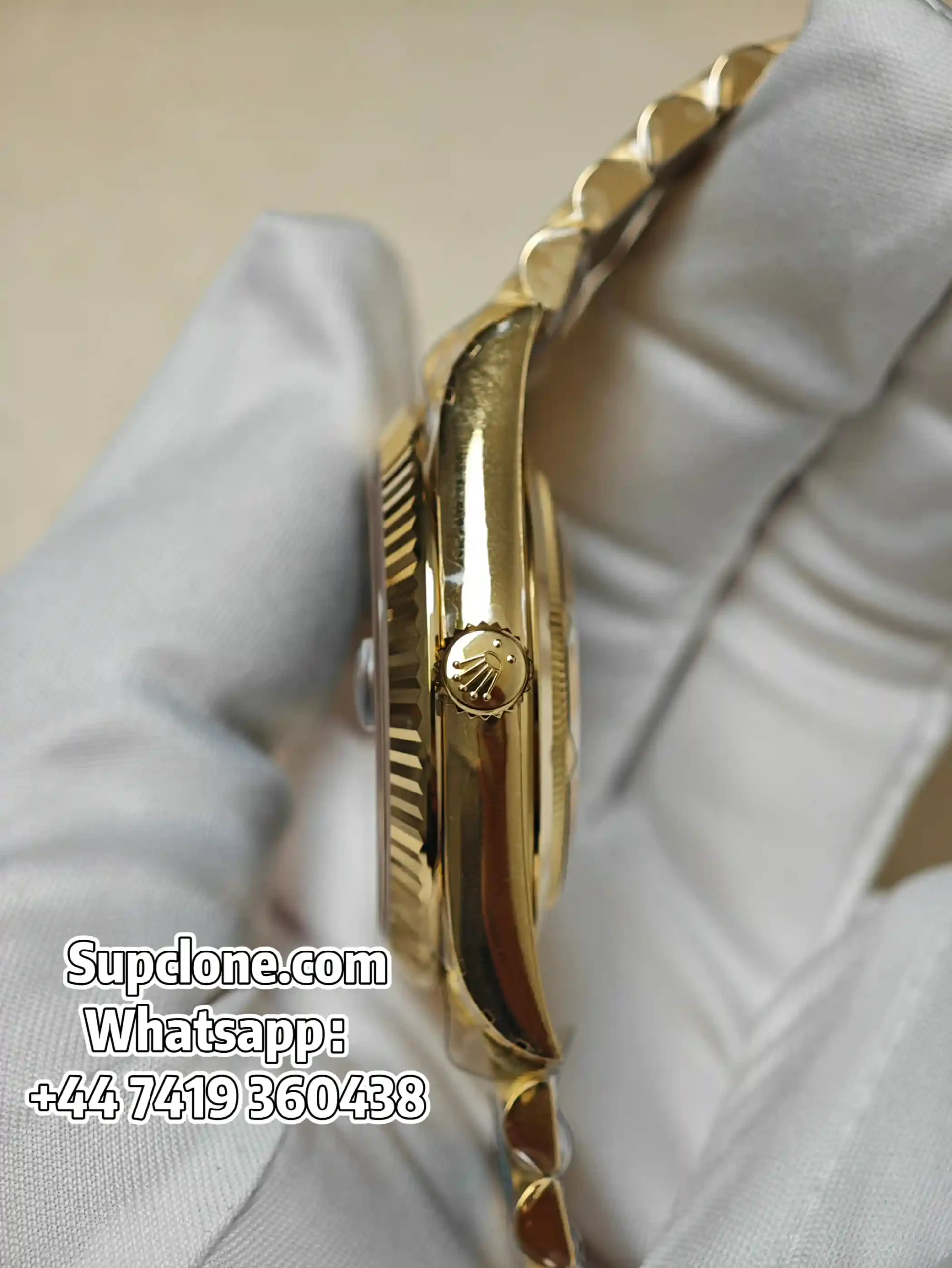 Rolex Day-Date 40mm Yellow Gold Green Roman Dial – Super Clone 11