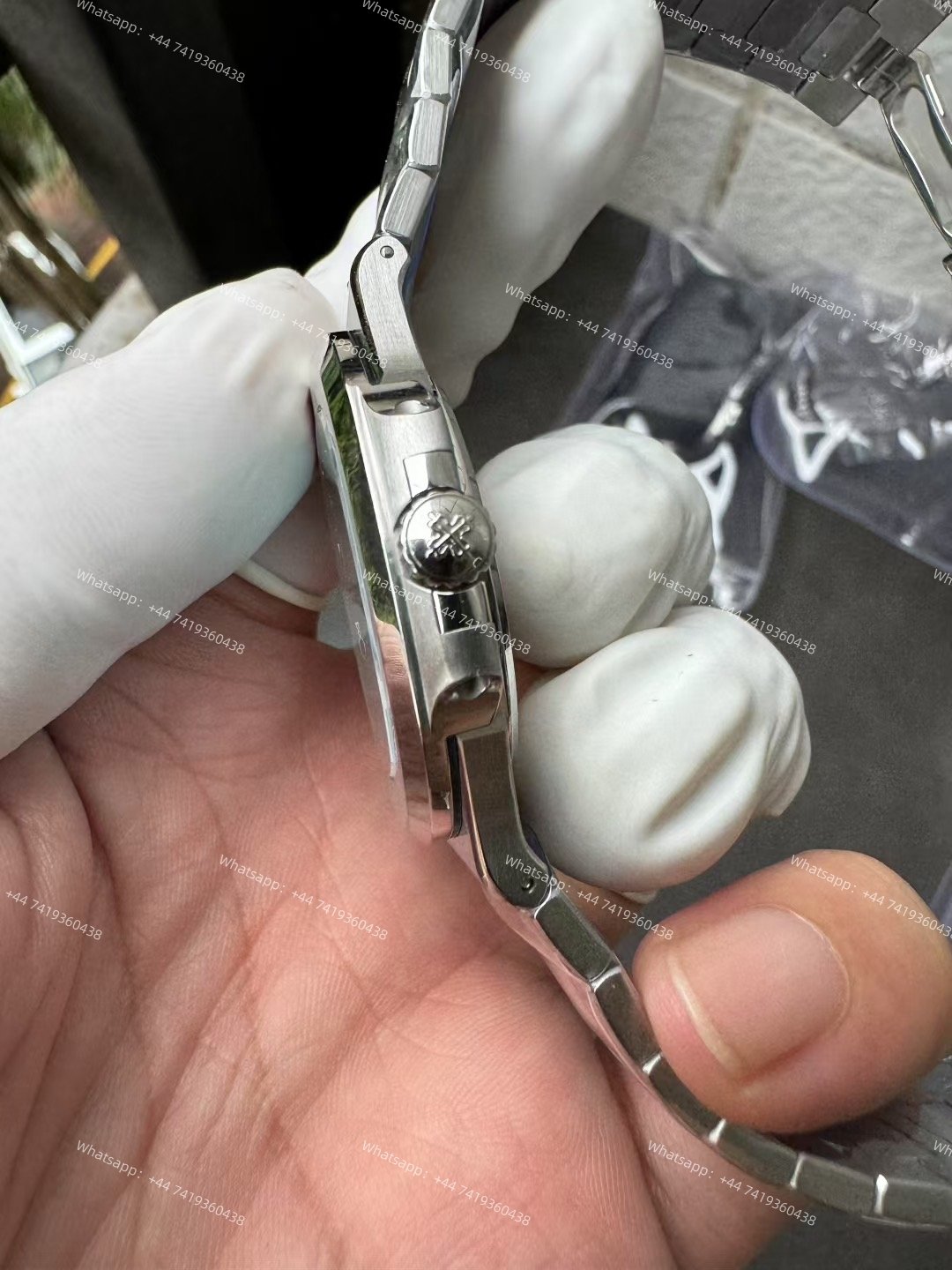 Patek Philippe Super Clone Nautilus 5711 Tiffany Blue Dial 40MM