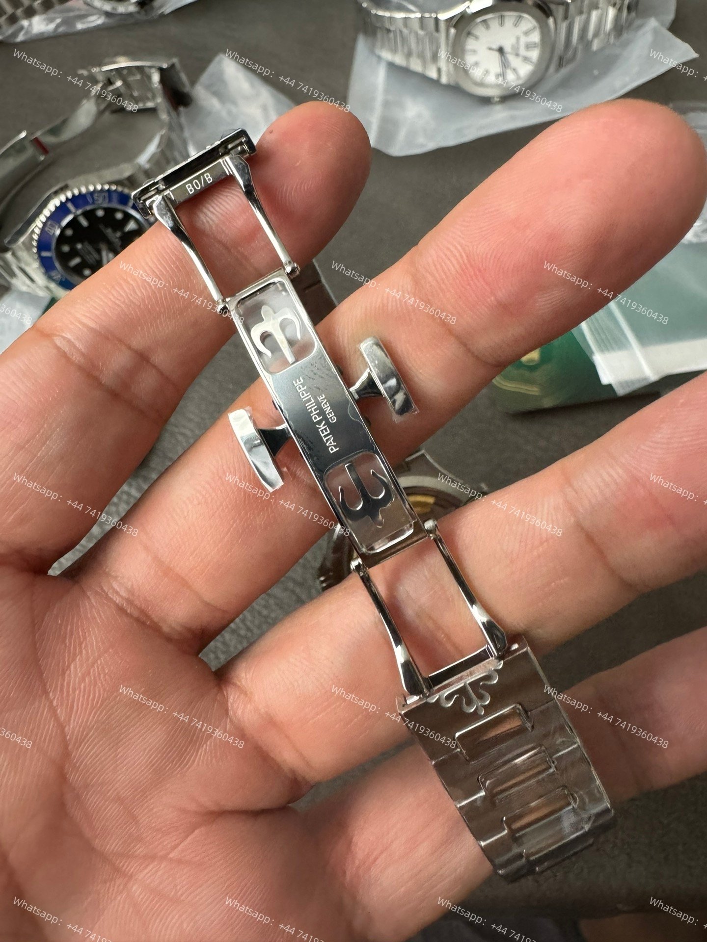 Patek Philippe Super Clone Nautilus 7118/1A-010 White Dial 35.2mm