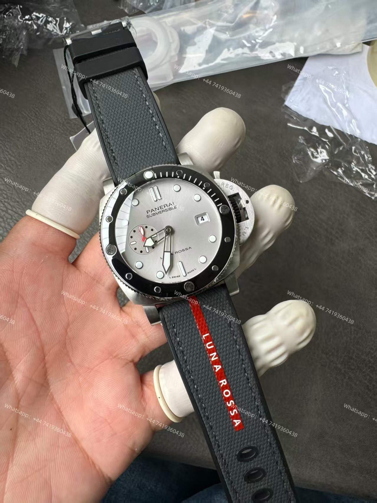 Panerai Super Clone Submersible PAM01681 Luna Rossa 44MM