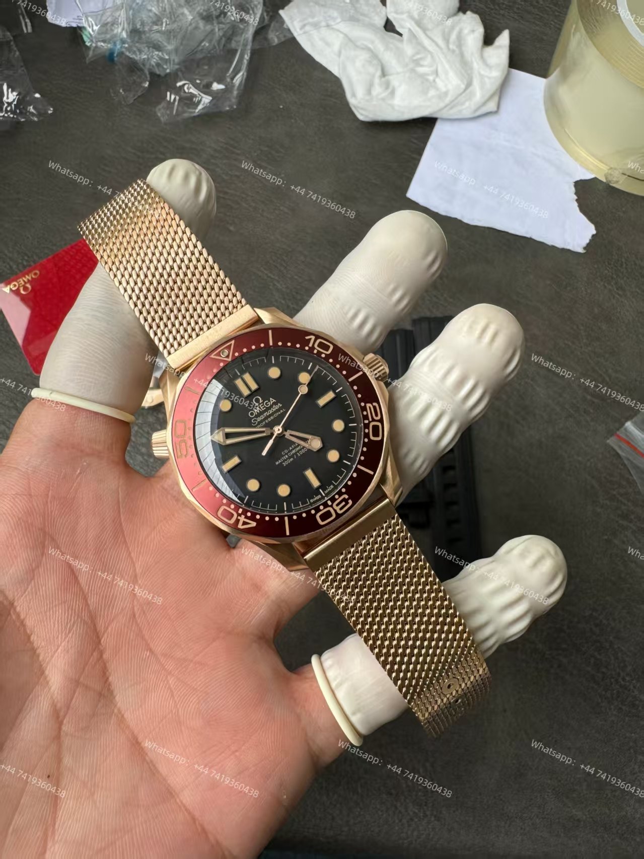 Super Clone Omega Seamaster Diver 300M 42mm 210.90.42.20.01.003