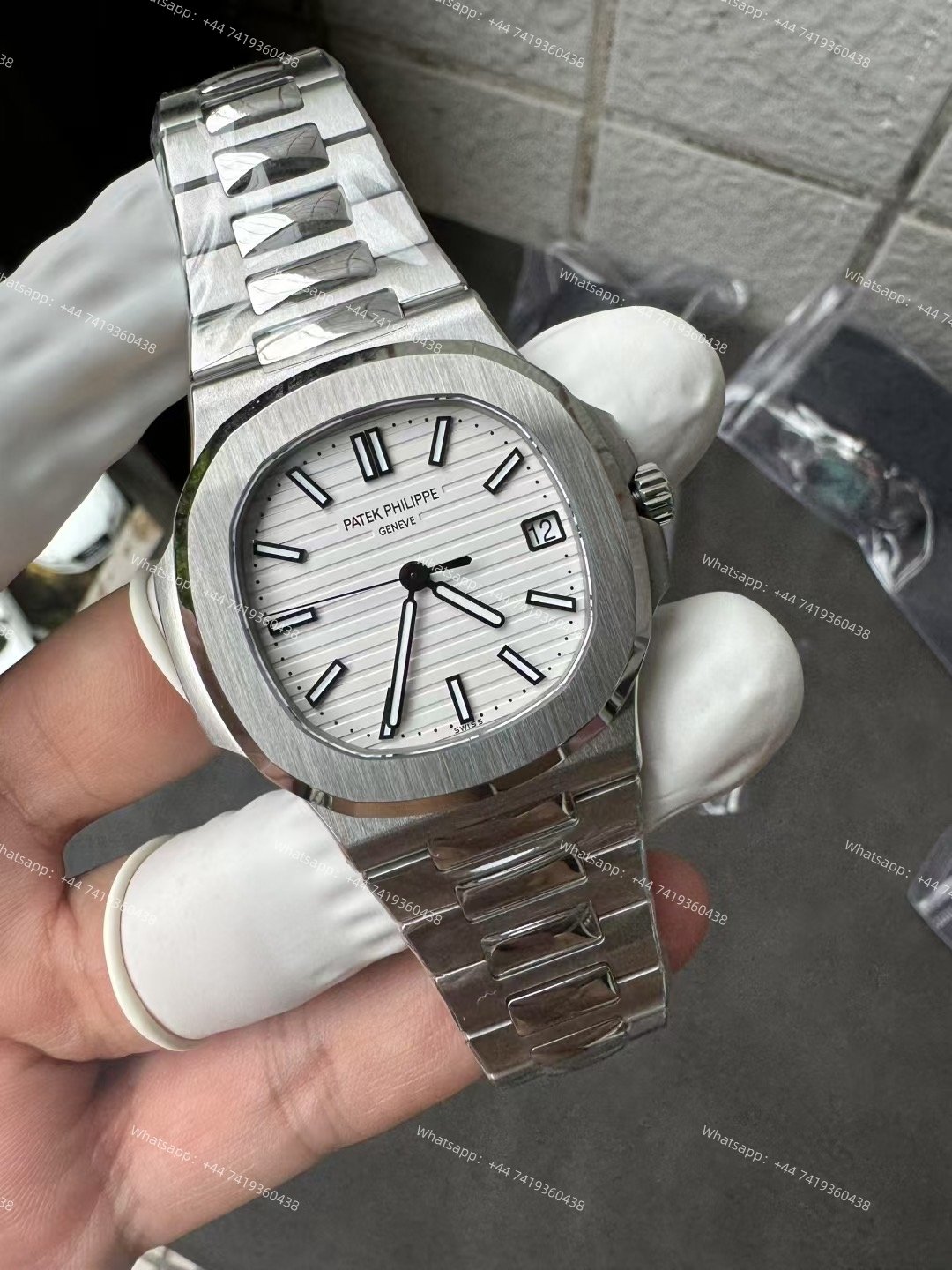 Patek Philippe Super Clone Nautilus 5711 White Dial 40MM