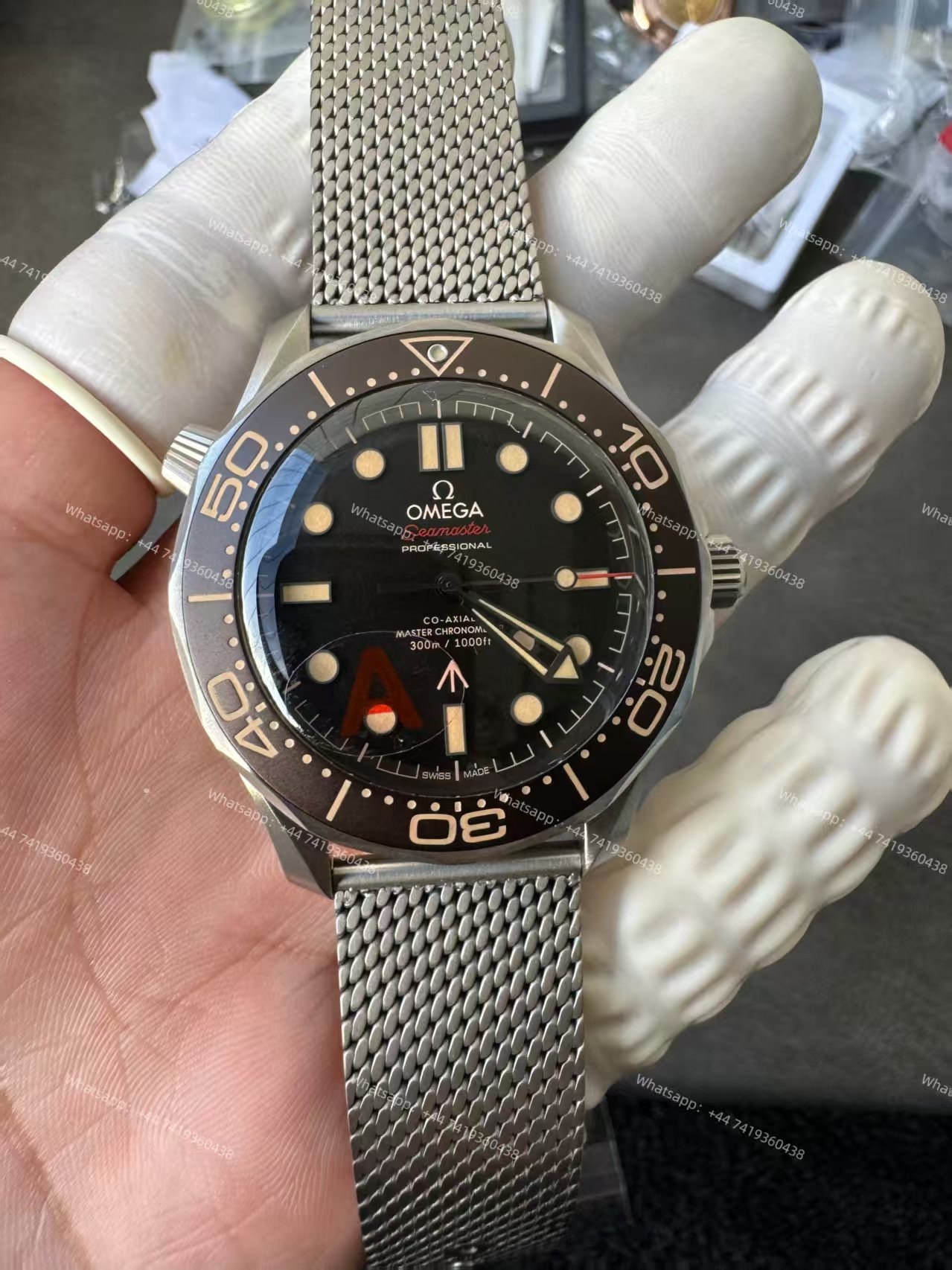 Omega Super Clone Seamaster Diver 300M “No Time To Die” 42mm 210.90.42.20.01.001