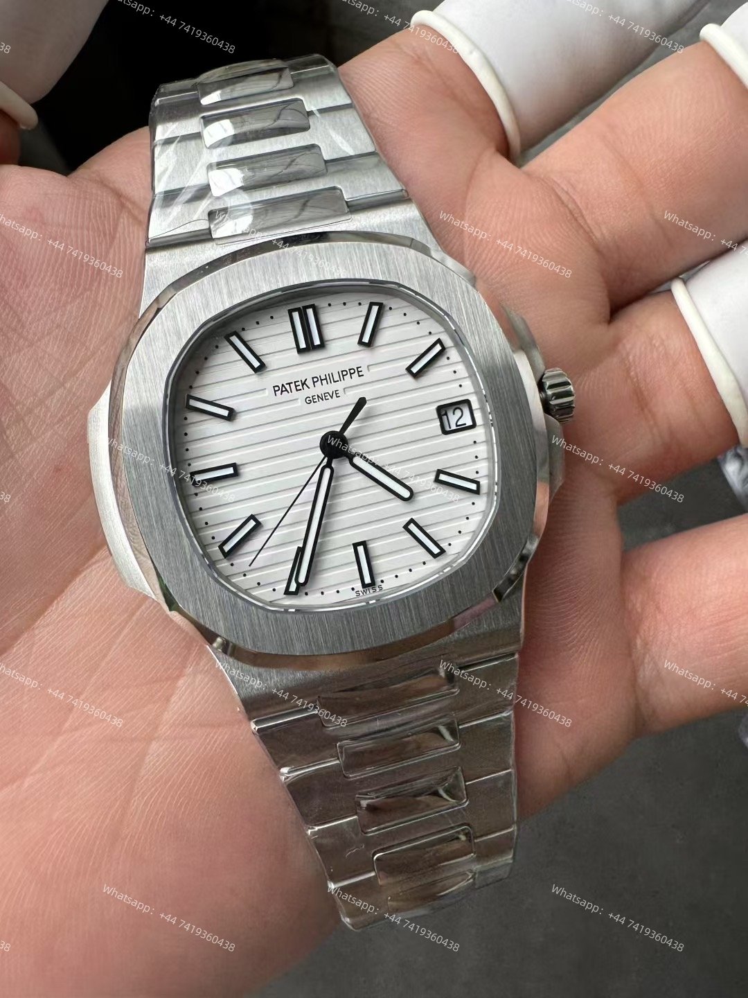 Patek Philippe Super Clone Nautilus 5711 White Dial 40MM