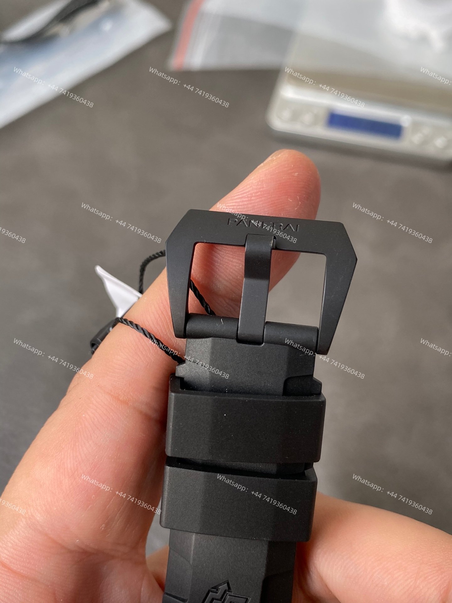 Panerai Super Clone Submersible PAM02231 Carbotech 42MM