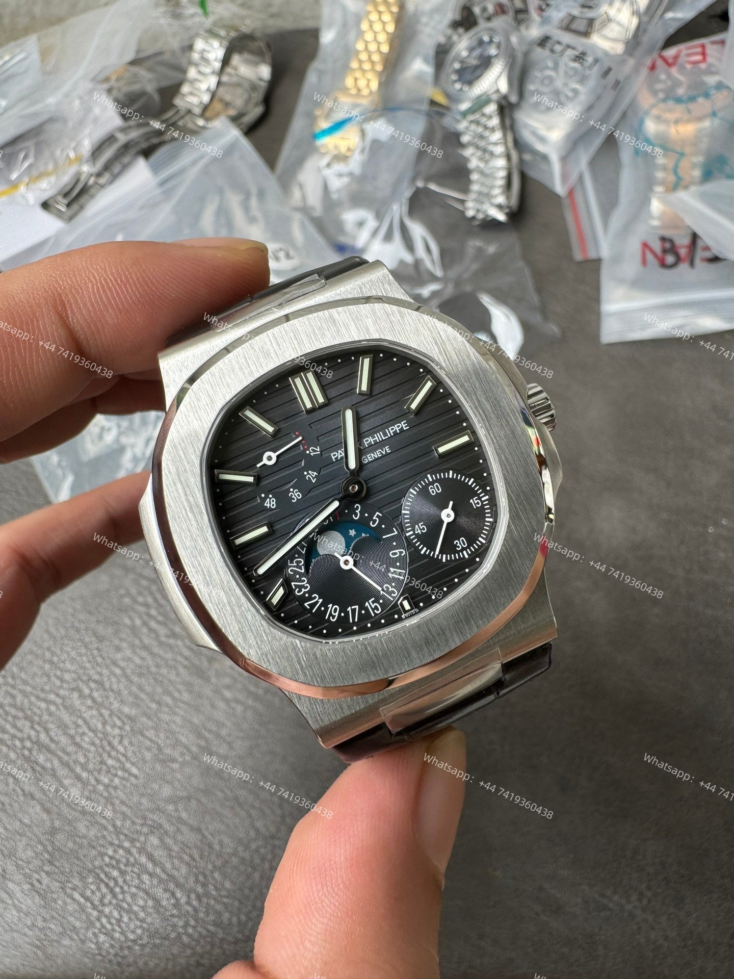 Patek Philippe Super Clone Nautilus 5712G-001 Grey Dial Moon Phase 40MM