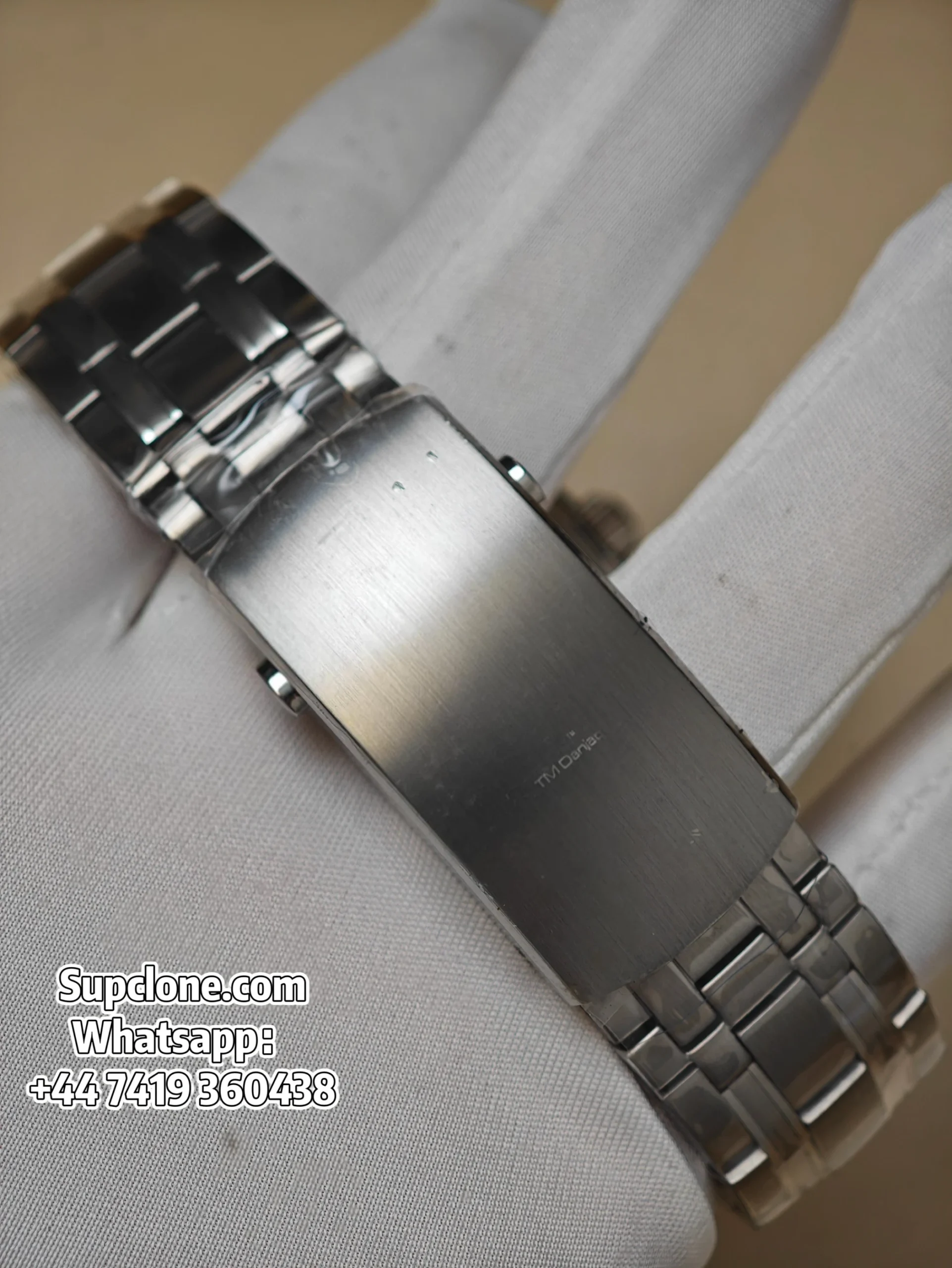 Omega Super Clone Seamaster Diver 300M James Bond (4) Omega Super Clone Seamaster Diver 300M James Bond 210.22.42.20.01.003 42mm