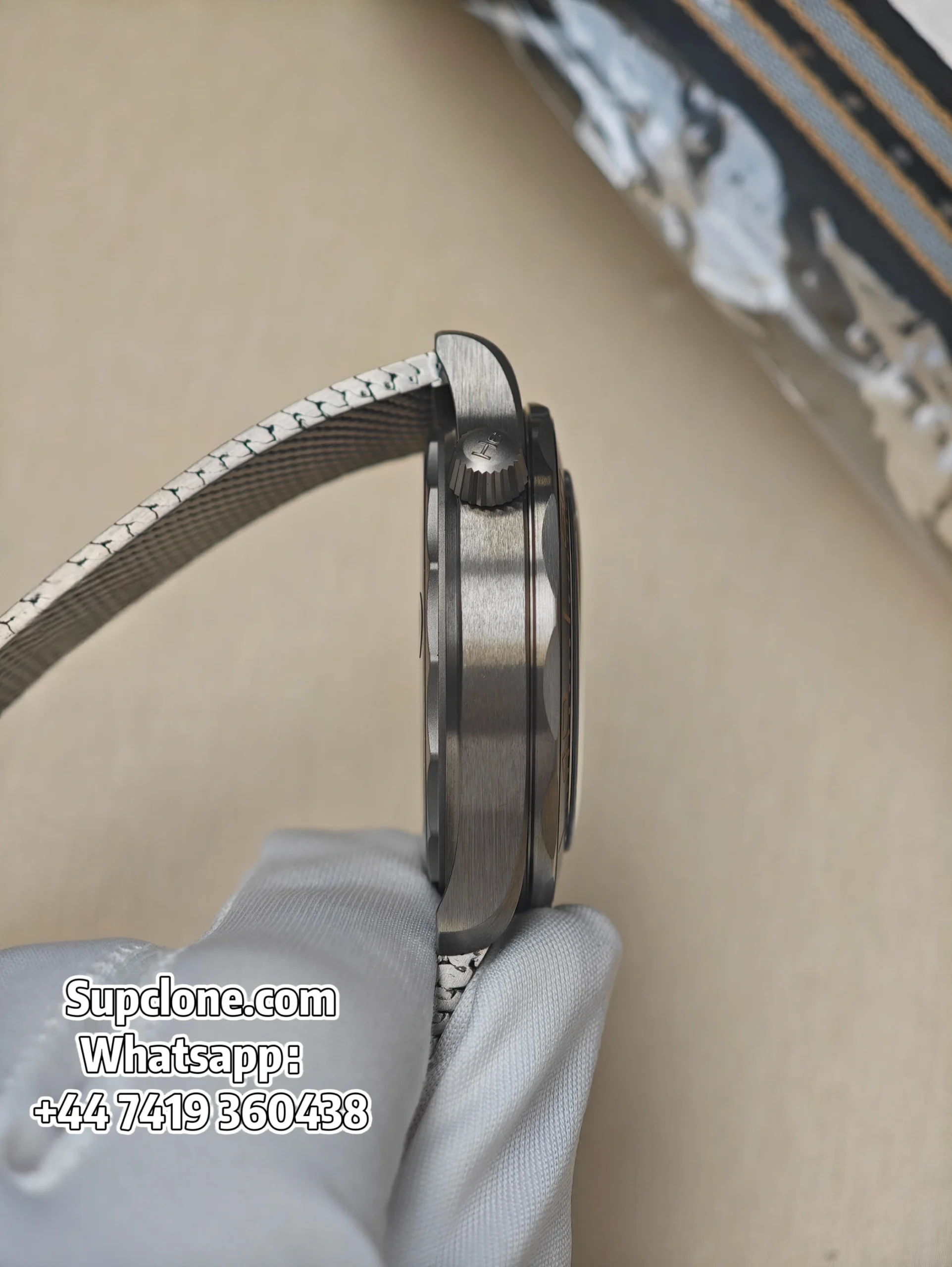 Omega Super Clone Seamaster Diver 300M “No Time To Die” 42mm 210.90.42.20.01.001