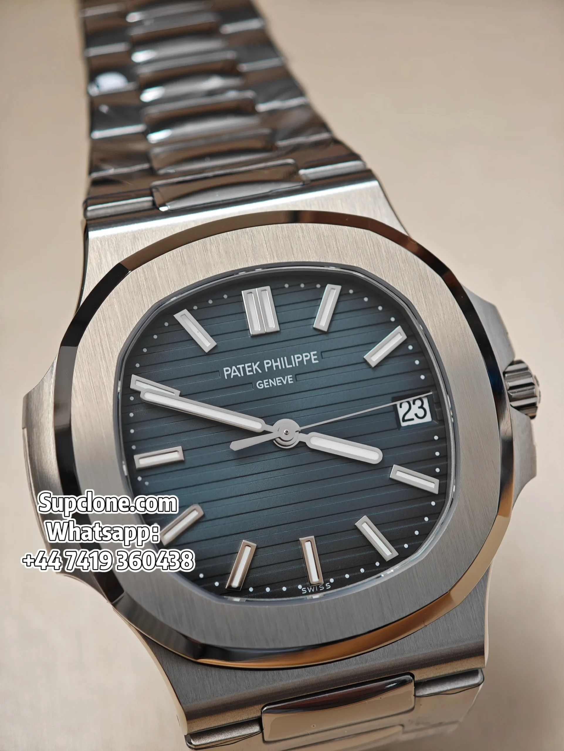 Patek Philippe Super Clone Nautilus 5711 Blue Dial 40MM (10) Patek Philippe Super Clone Nautilus 5711 Blue Dial 40MM