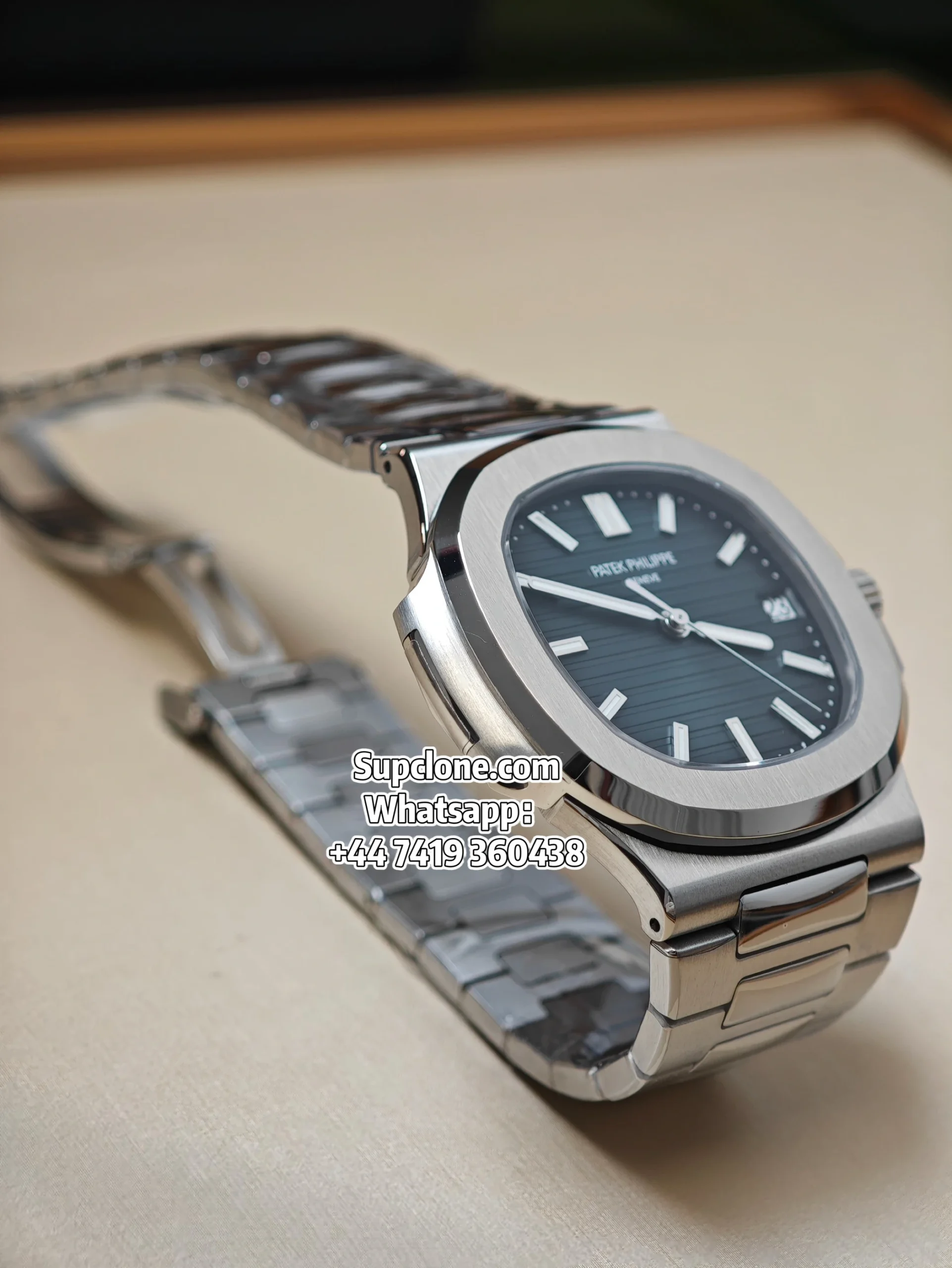 Patek Philippe Super Clone Nautilus 5711 Blue Dial 40MM (11) Patek Philippe Super Clone Nautilus 5711 Blue Dial 40MM