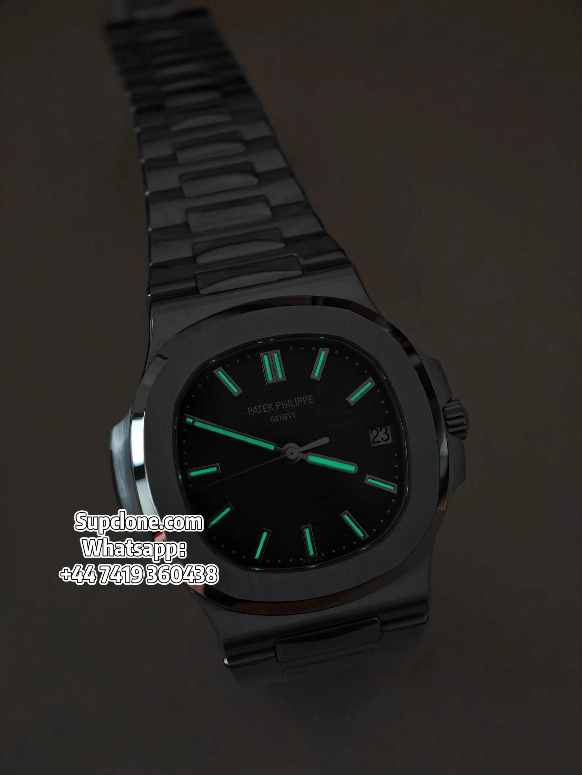 Patek Philippe Super Clone Nautilus 5711 Blue Dial 40MM (13) Patek Philippe Super Clone Nautilus 5711 Blue Dial 40MM