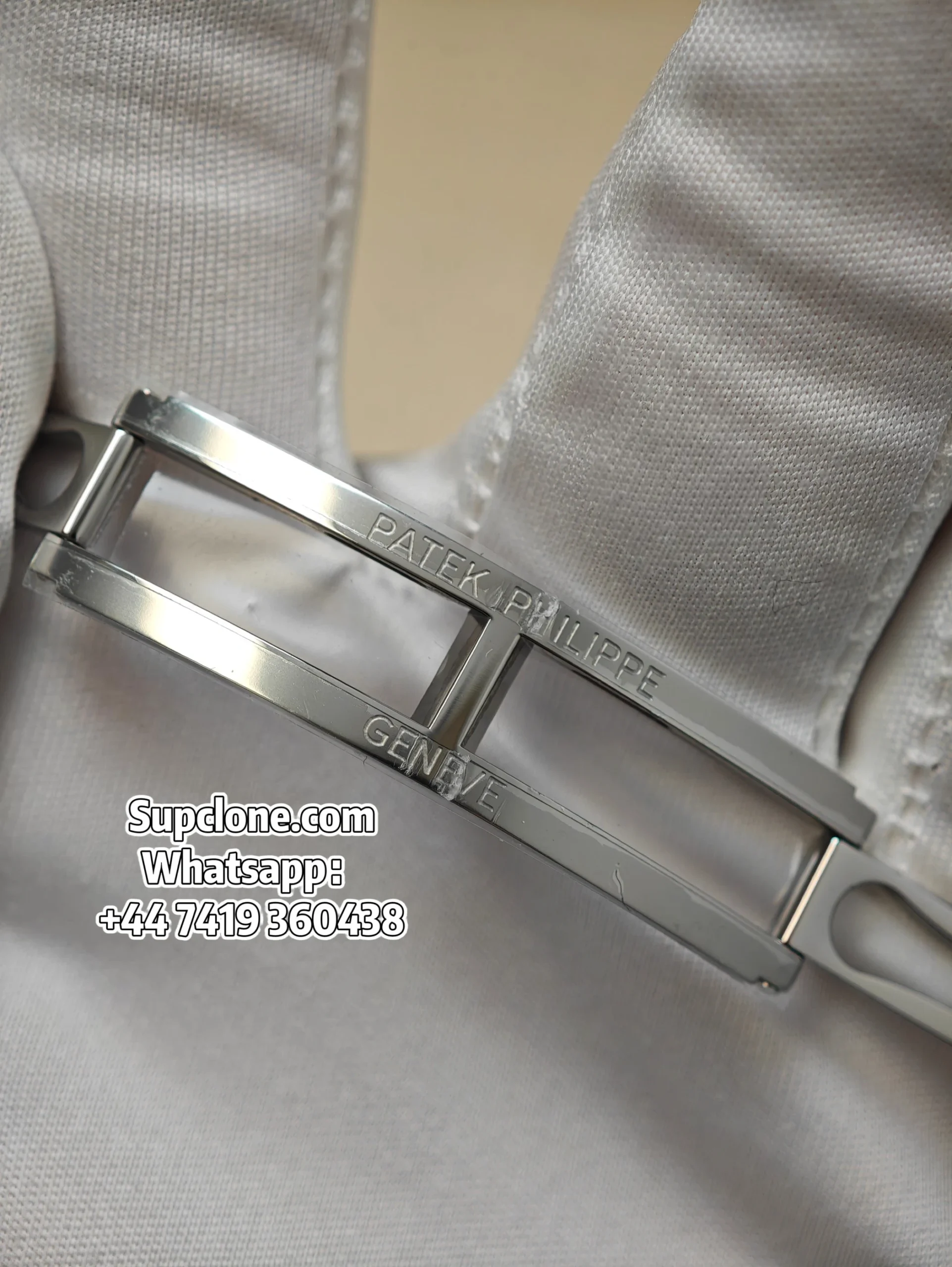 Patek Philippe Super Clone Nautilus 5711 Blue Dial 40MM (5) Patek Philippe Super Clone Nautilus 5711 Blue Dial 40MM