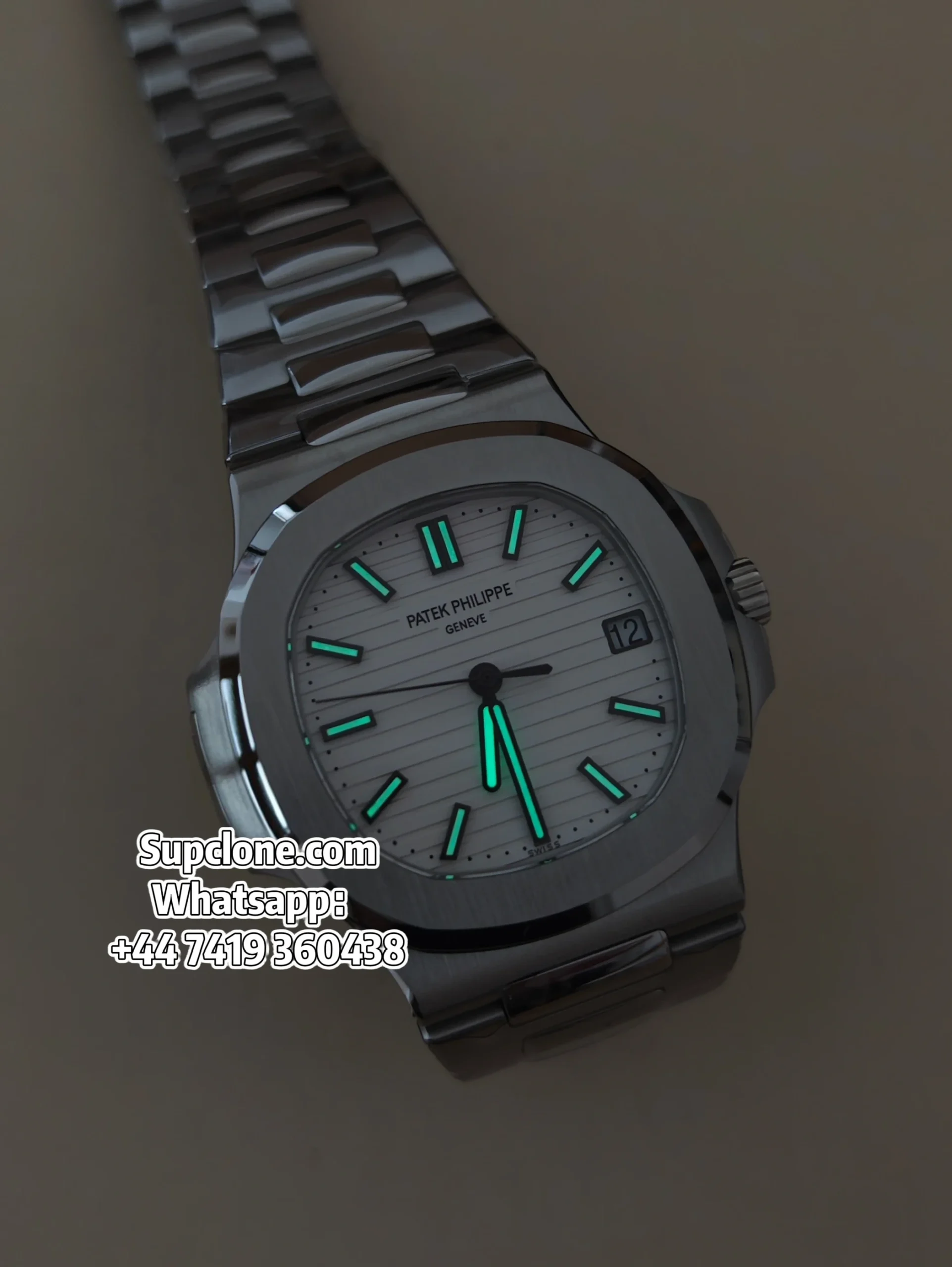 Patek Philippe Super Clone Nautilus 5711 White Dial 40MM (11) Patek Philippe Super Clone Nautilus 5711 White Dial 40MM