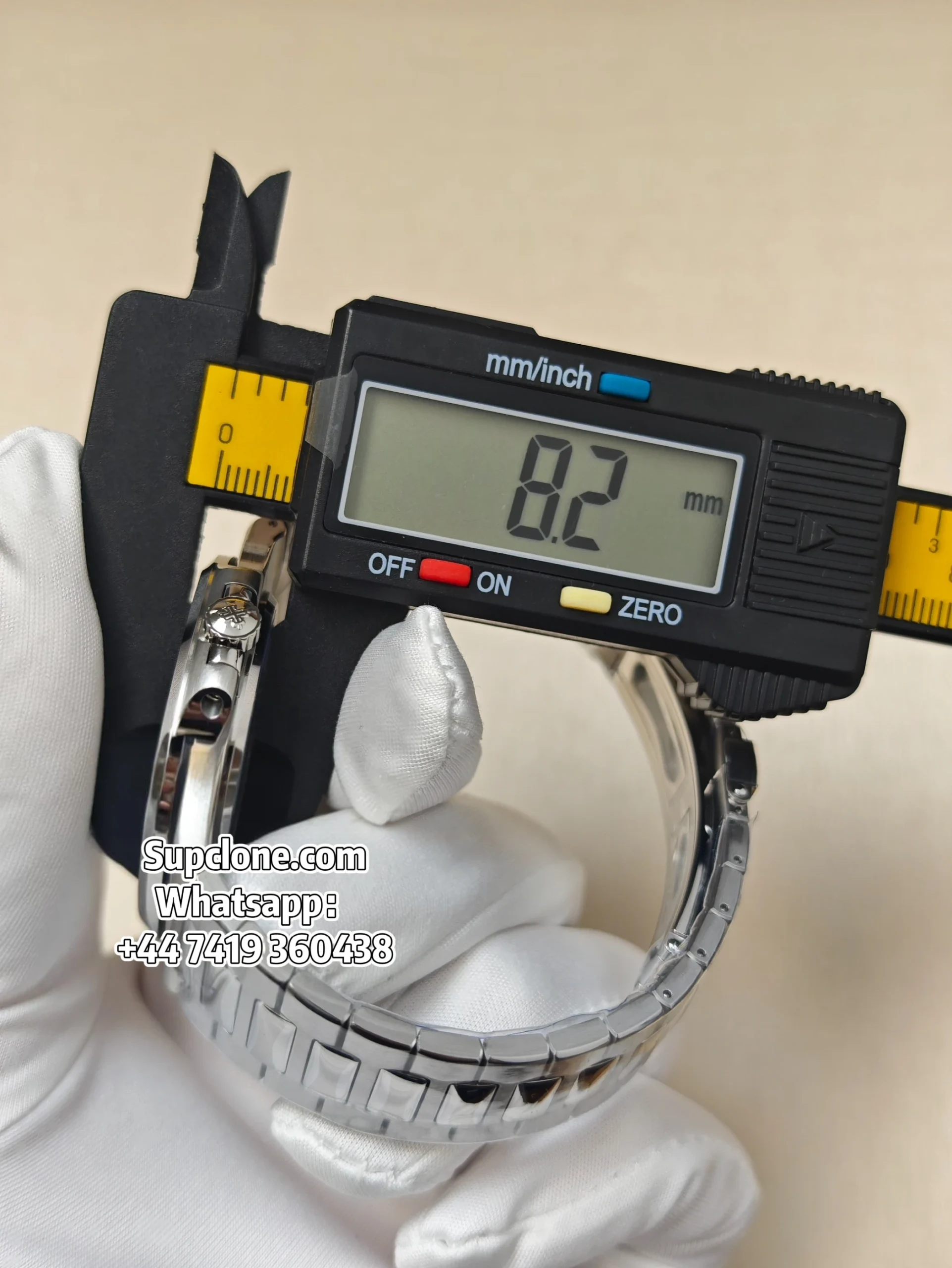Patek Philippe Super Clone Nautilus 5711 White Dial 40MM (13) Patek Philippe Super Clone Nautilus 5711 White Dial 40MM