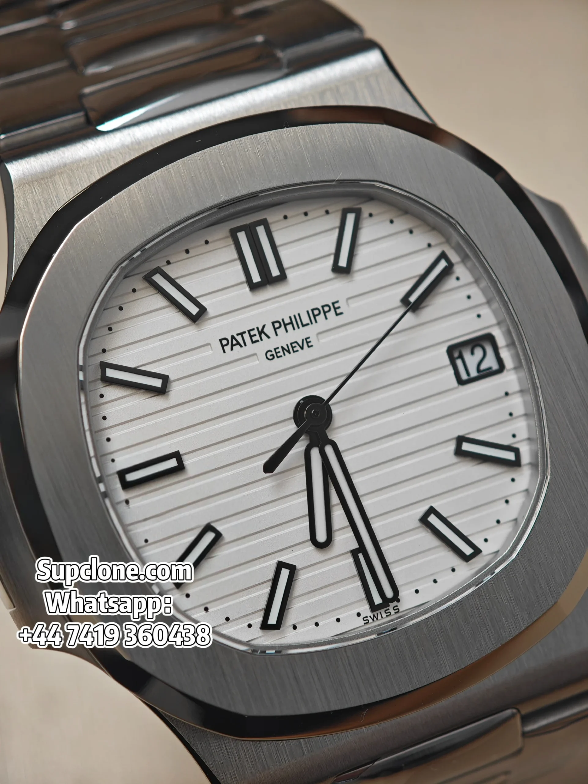 Patek Philippe Super Clone Nautilus 5711 White Dial 40MM (8) Patek Philippe Super Clone Nautilus 5711 White Dial 40MM