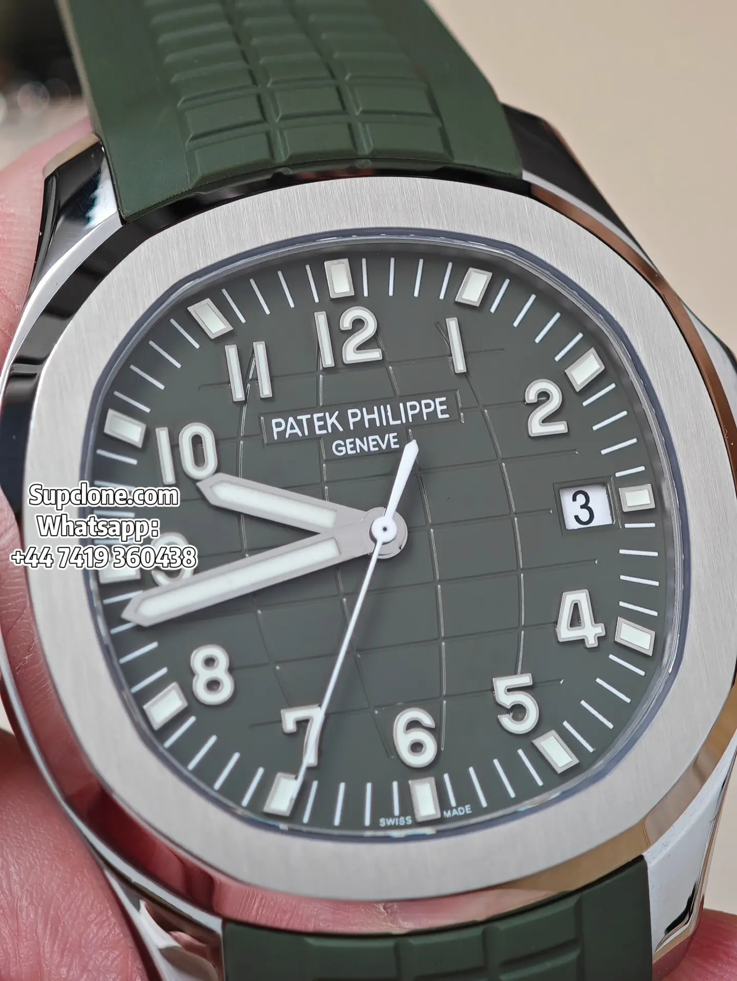 Patek Philippe Super Clone Watches Aquanaut 42 5168G-010 Avocado Green Dial