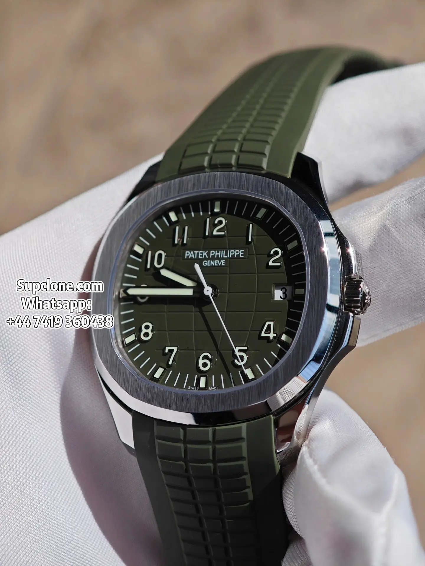 Patek Philippe Super Clone Watches Aquanaut 42 5168G-010 Avocado Green Dial