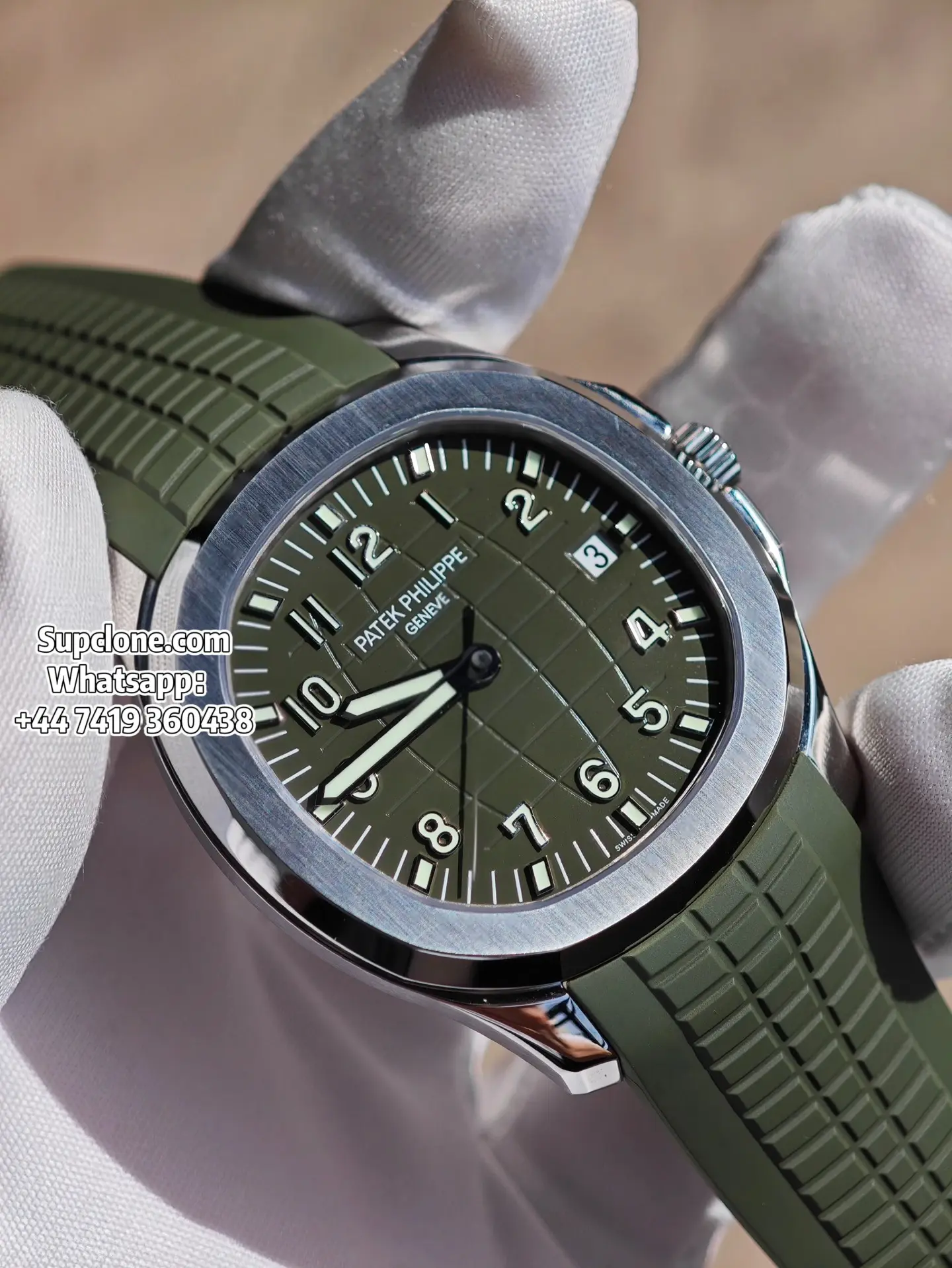 Patek Philippe Super Clone Watches Aquanaut 42 5168G-010 Avocado Green Dial