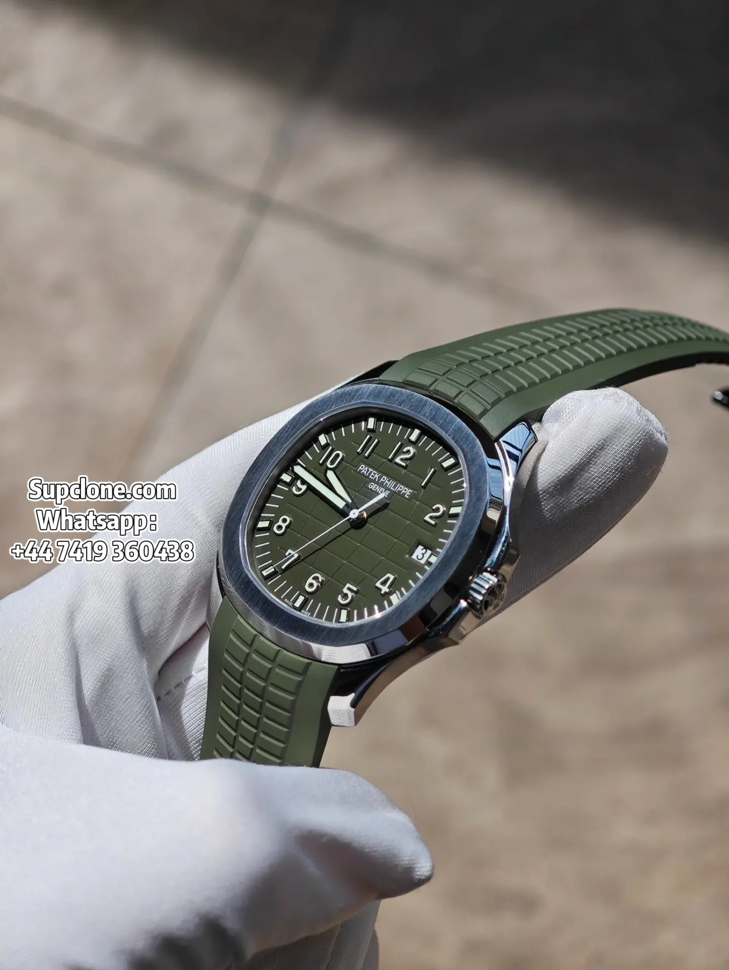 Patek Philippe Super Clone Watches Aquanaut 42 5168G-010 Avocado Green Dial