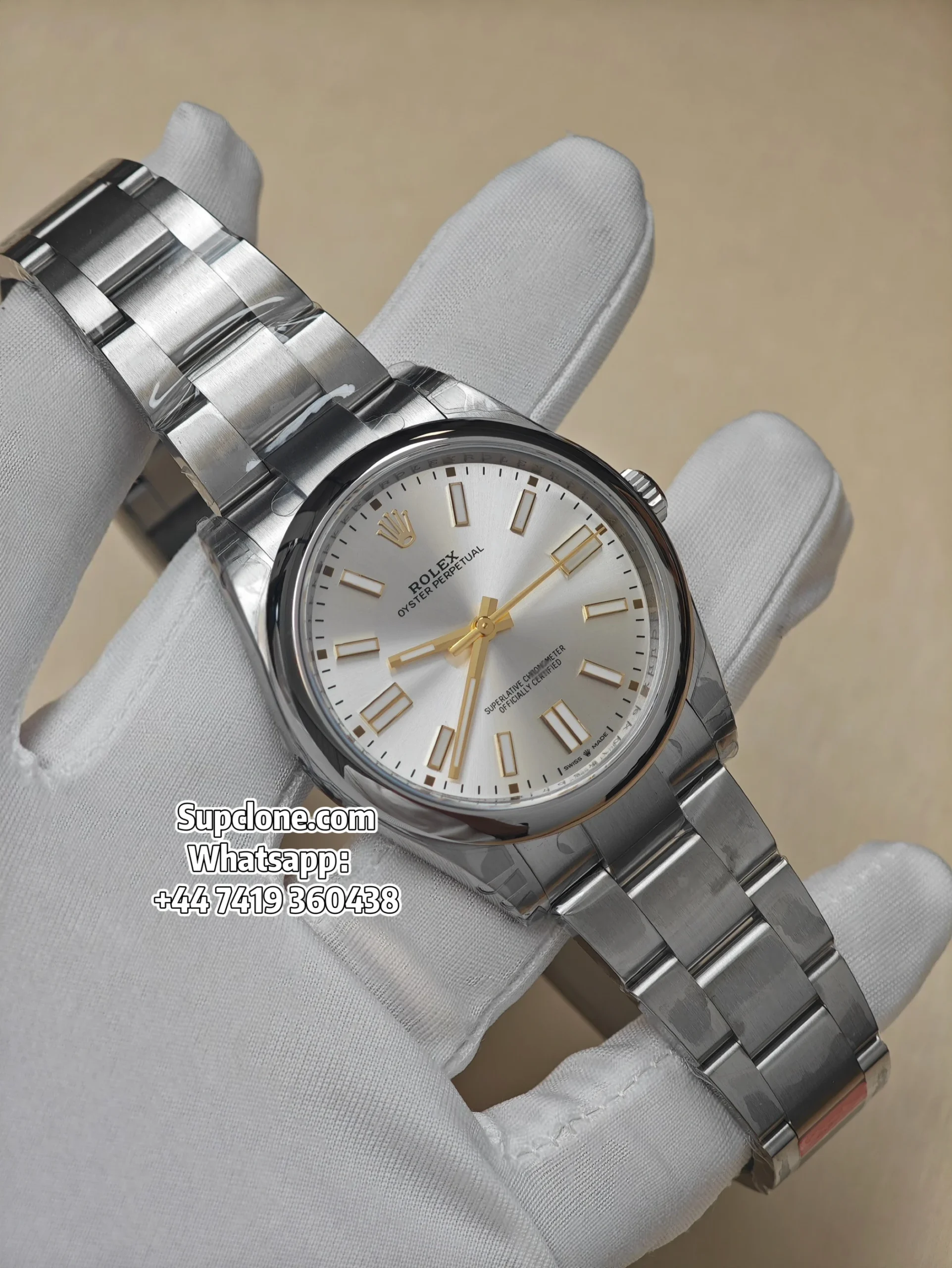 Rolex Super Clone Oyster Perpetual M124300-0001 Silver Dial 41MM (1) Rolex Super Clone Oyster Perpetual M124300-0001 Silver Dial 41MM 3230 Movement
