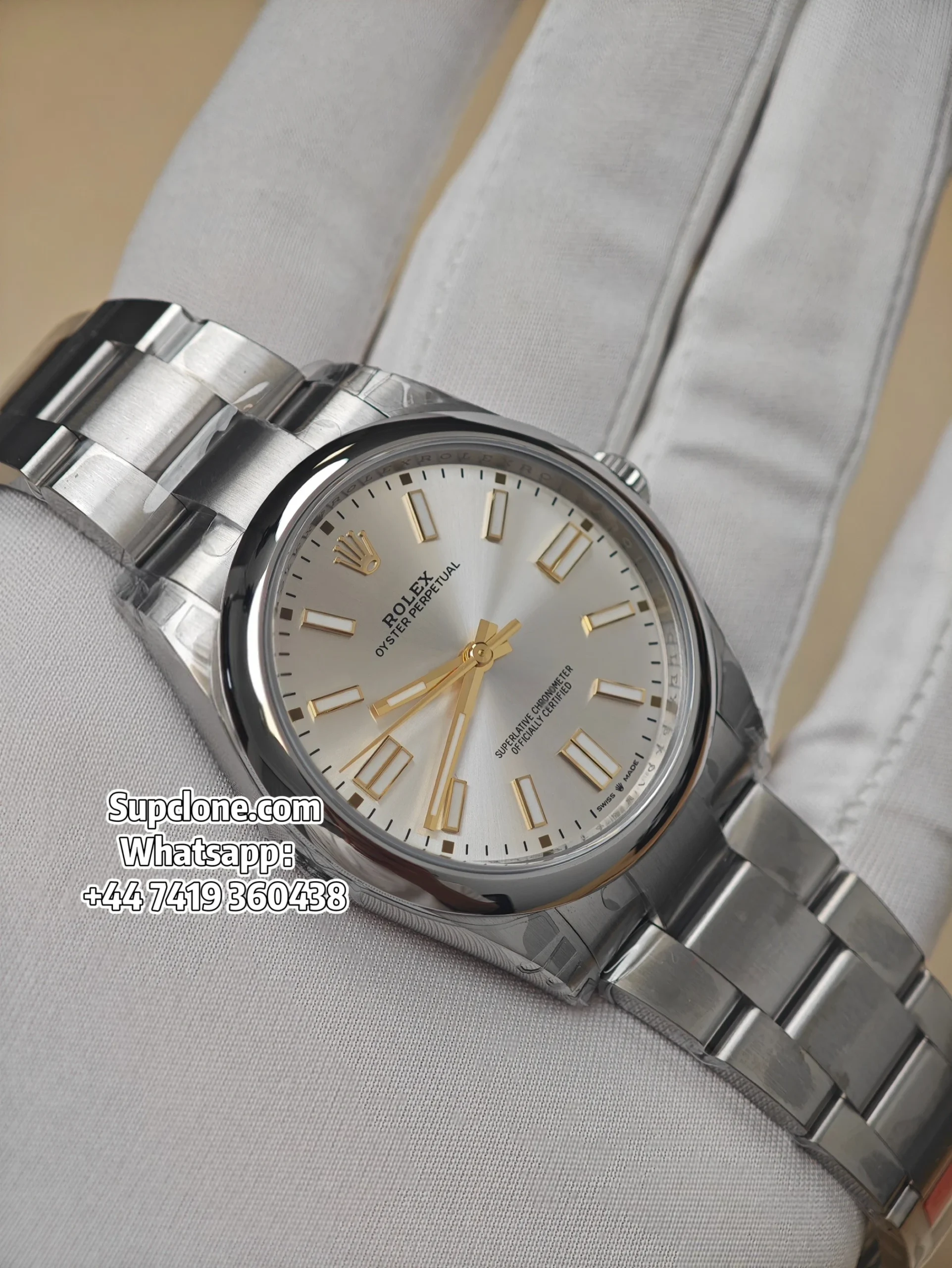 Rolex Super Clone Oyster Perpetual M124300-0001 Silver Dial 41MM (15) Rolex Super Clone Oyster Perpetual M124300-0001 Silver Dial 41MM 3230 Movement