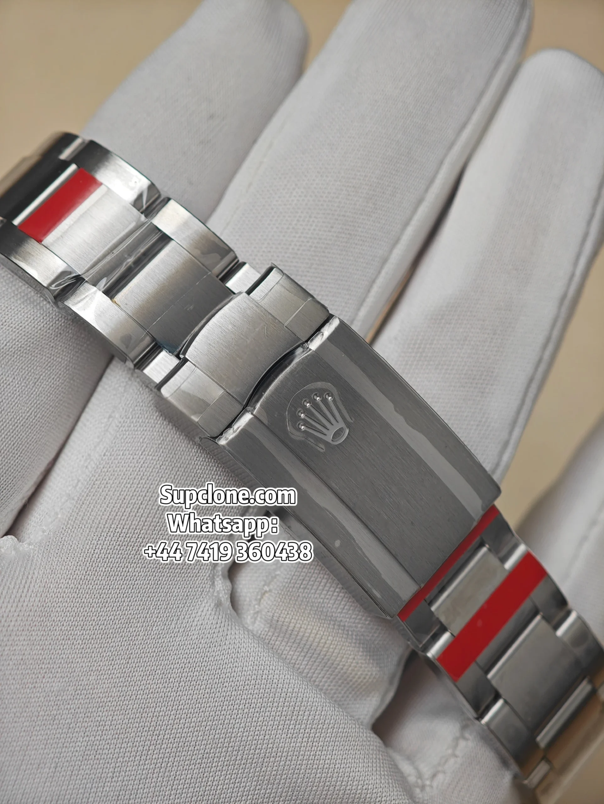 Rolex Super Clone Oyster Perpetual M124300-0001 Silver Dial 41MM (4) Rolex Super Clone Oyster Perpetual M124300-0001 Silver Dial 41MM 3230 Movement