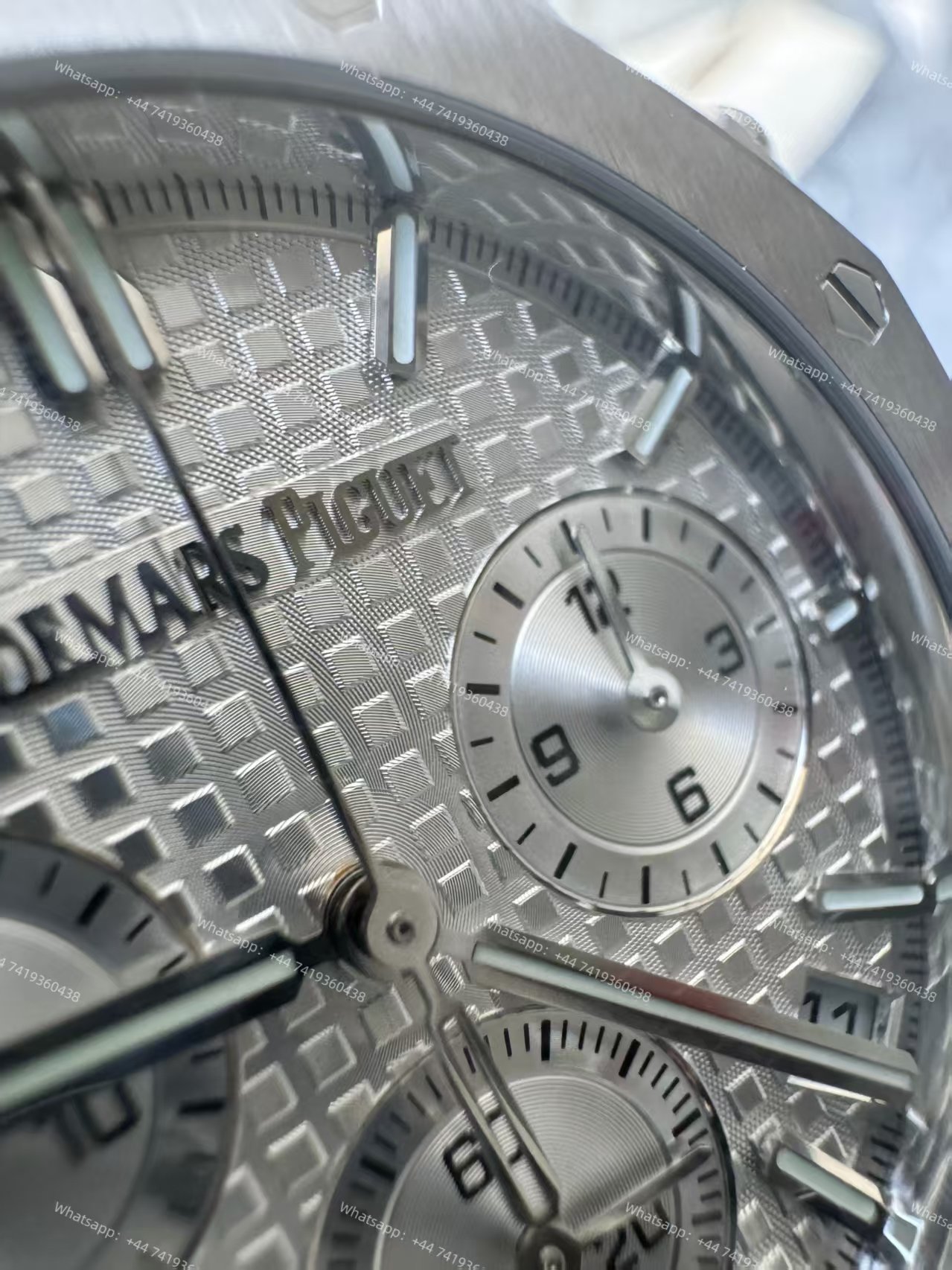 Audemars Piguet Super Clone Royal Oak White Dial 26240 Chronograph 41mm Cal.4401