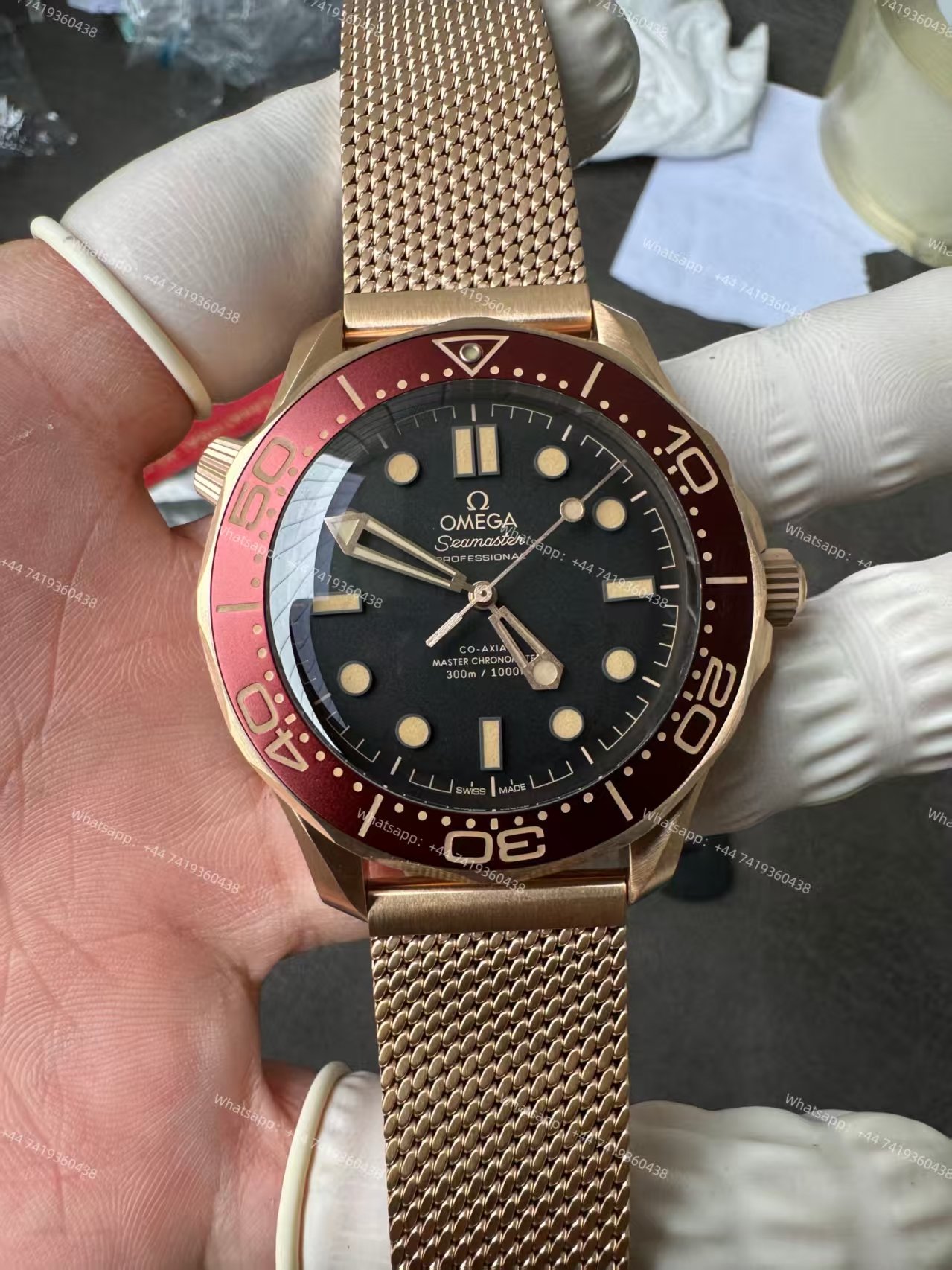 Super Clone Omega Seamaster Diver 300M 42mm 210.90.42.20.01.003