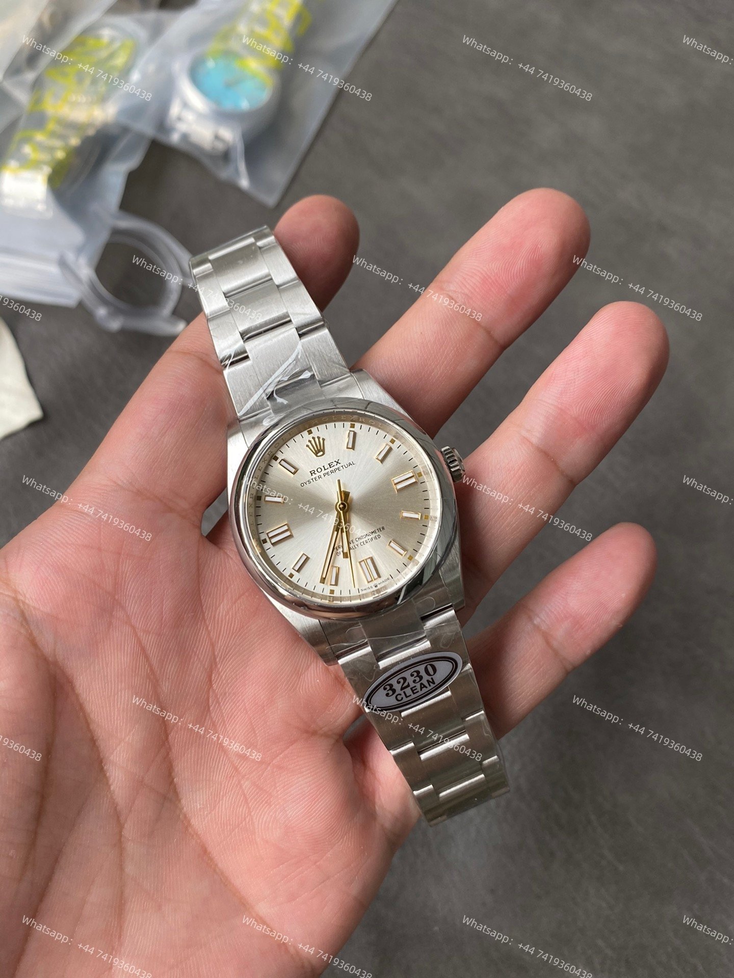 Rolex Super Clone Oyster Perpetual M126000-0001 Silver Dial 36MM 3230 Movement