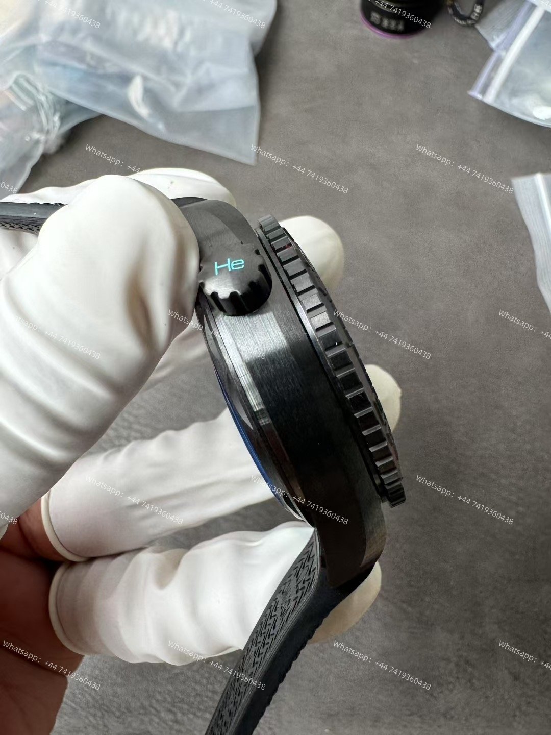 Omega Super Clone Seamaster Planet Ocean 600M 45.5MM 215.92.46.22.01.006