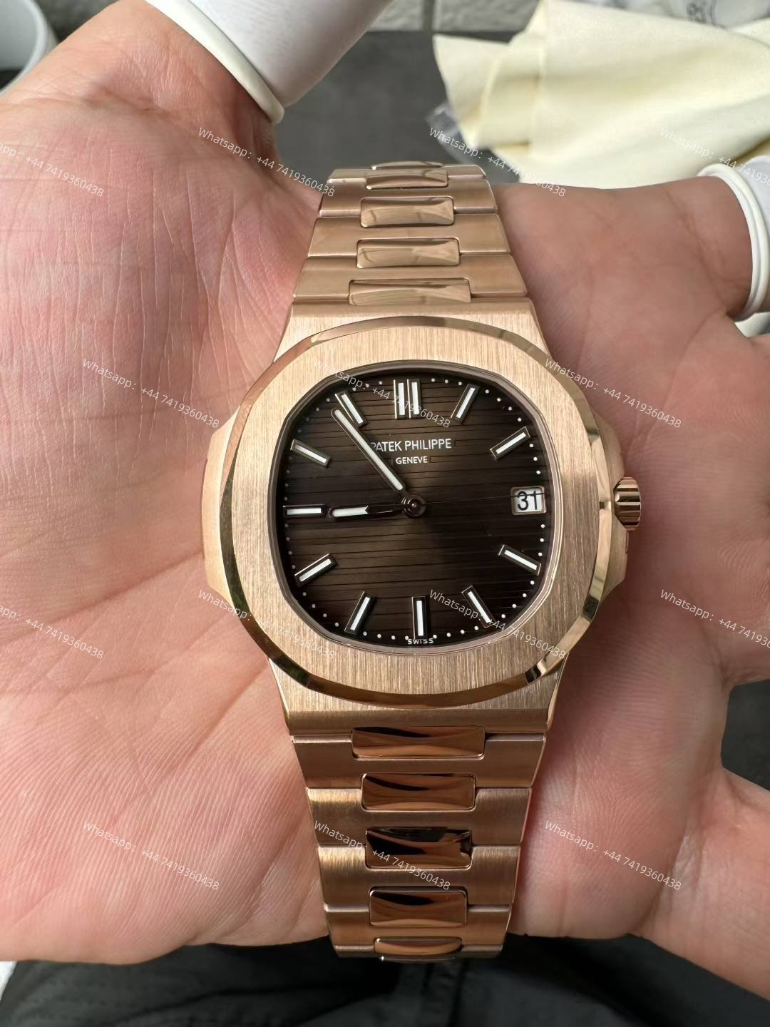 Patek Philippe Super Clone Nautilus 5711 Rose Gold Brown Dial 40MM