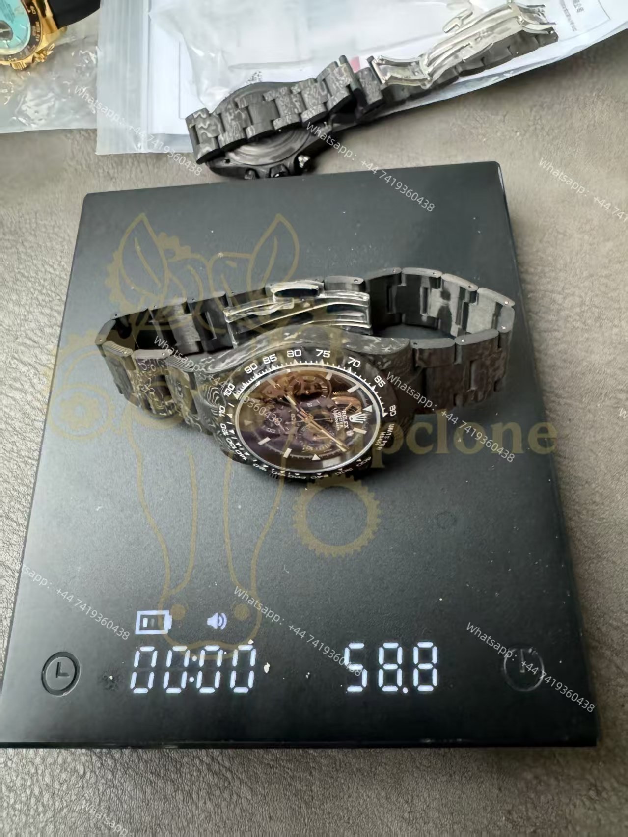 Rolex Super Clone Carbon Fiber Daytona Skeleton Black & White Bezel Carbon Bracelet