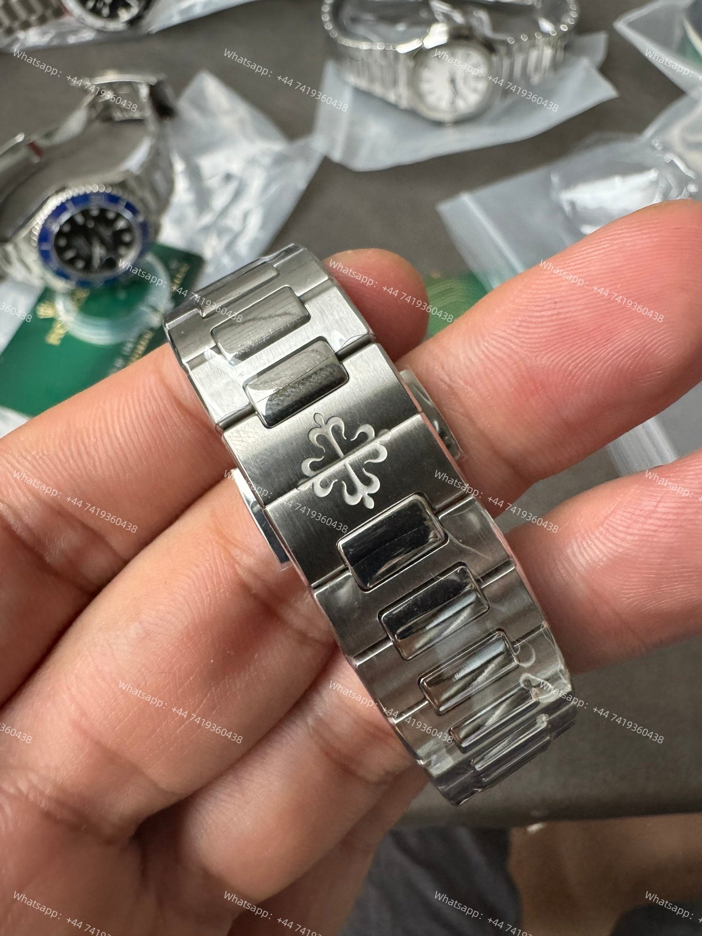 Patek Philippe Super Clone Nautilus 7118/1A-010 White Dial 35.2mm