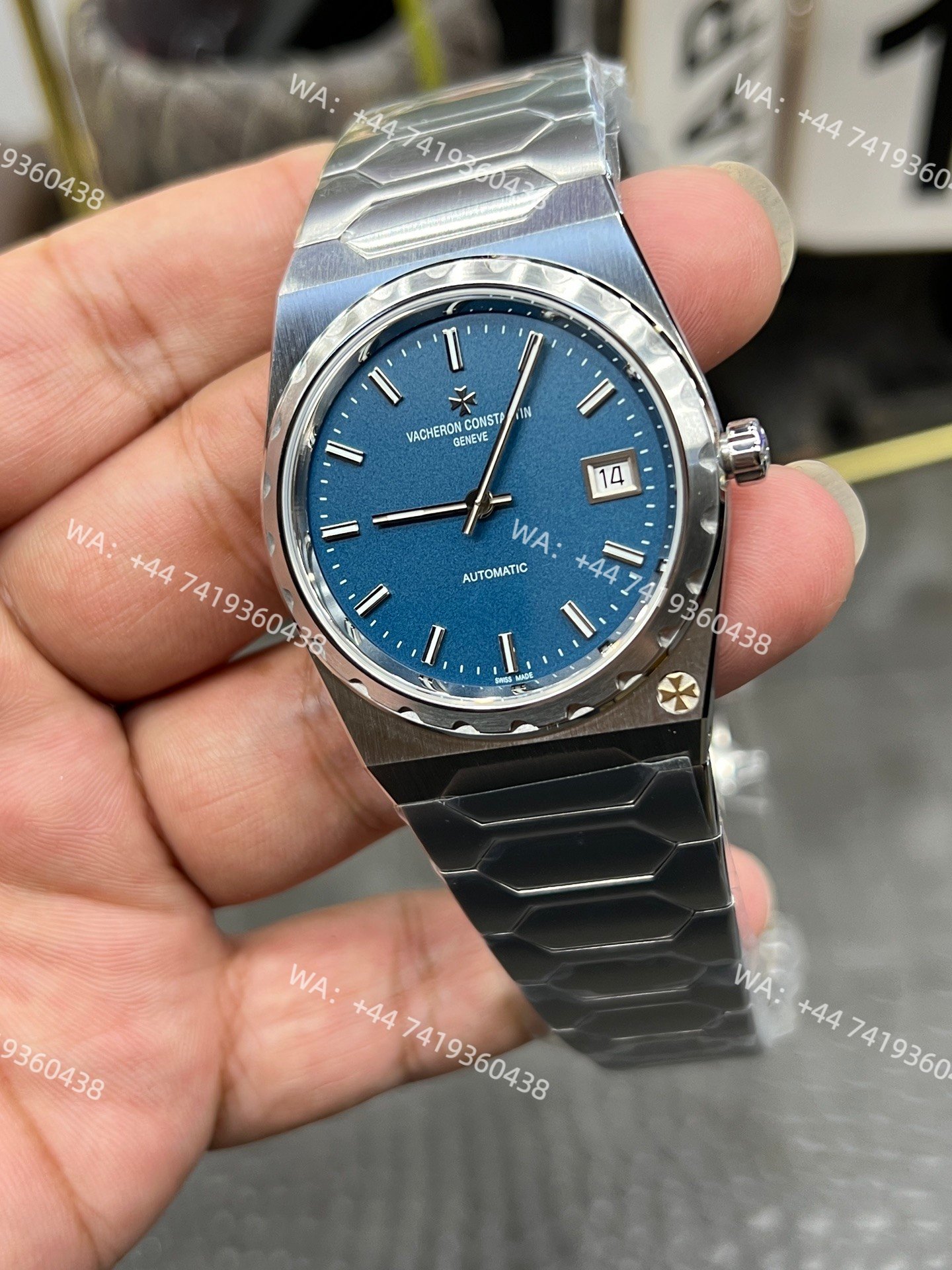 Super Clone Vacheron Constantin1:1 Historiques 222 4200H/222A-B934 37mm Steel Blue Dial 1:1 Replica