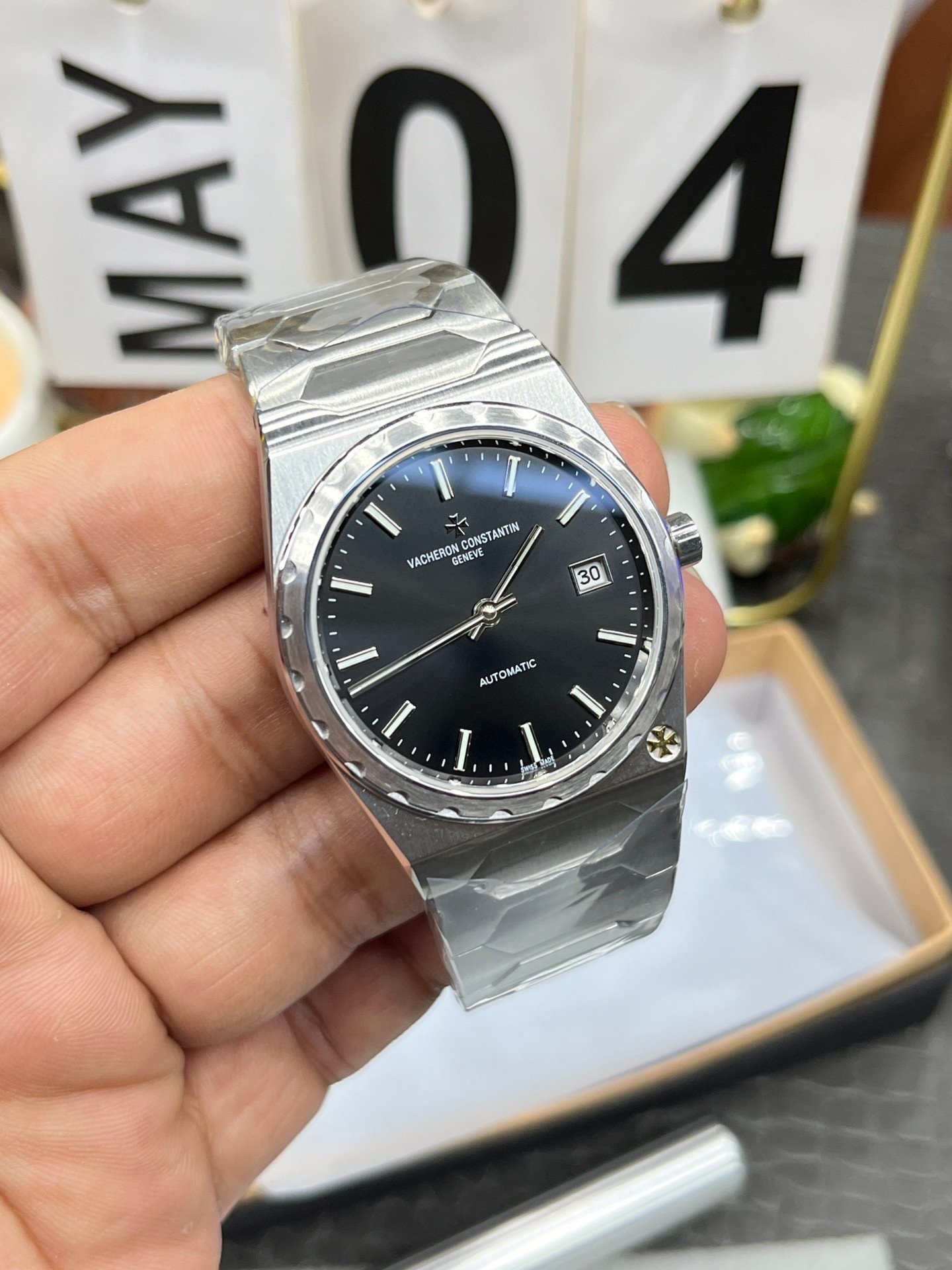 Super Clone Vacheron Constantin Historiques 222 4200H/222G-B956 - 37mm Black Dial Steel Watch