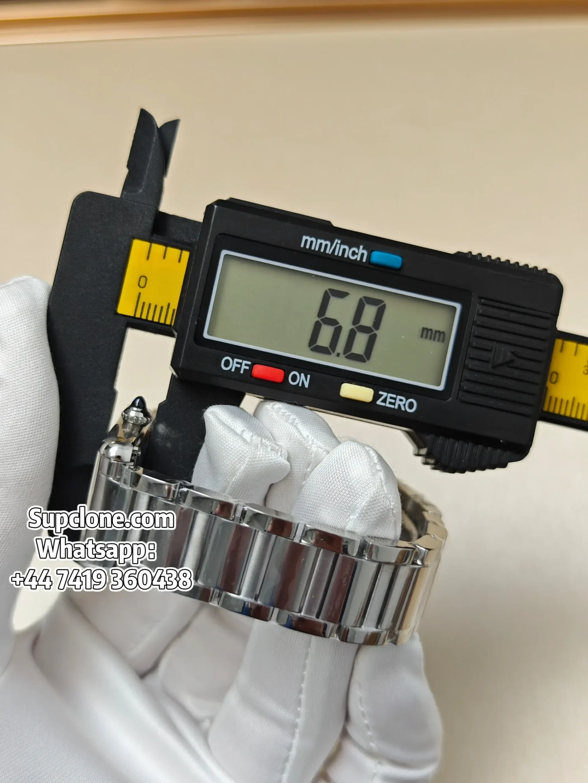 Cartier Tank WSTA0107 29.5×22mm Super Clone Quartz Replica Steel Bracelet