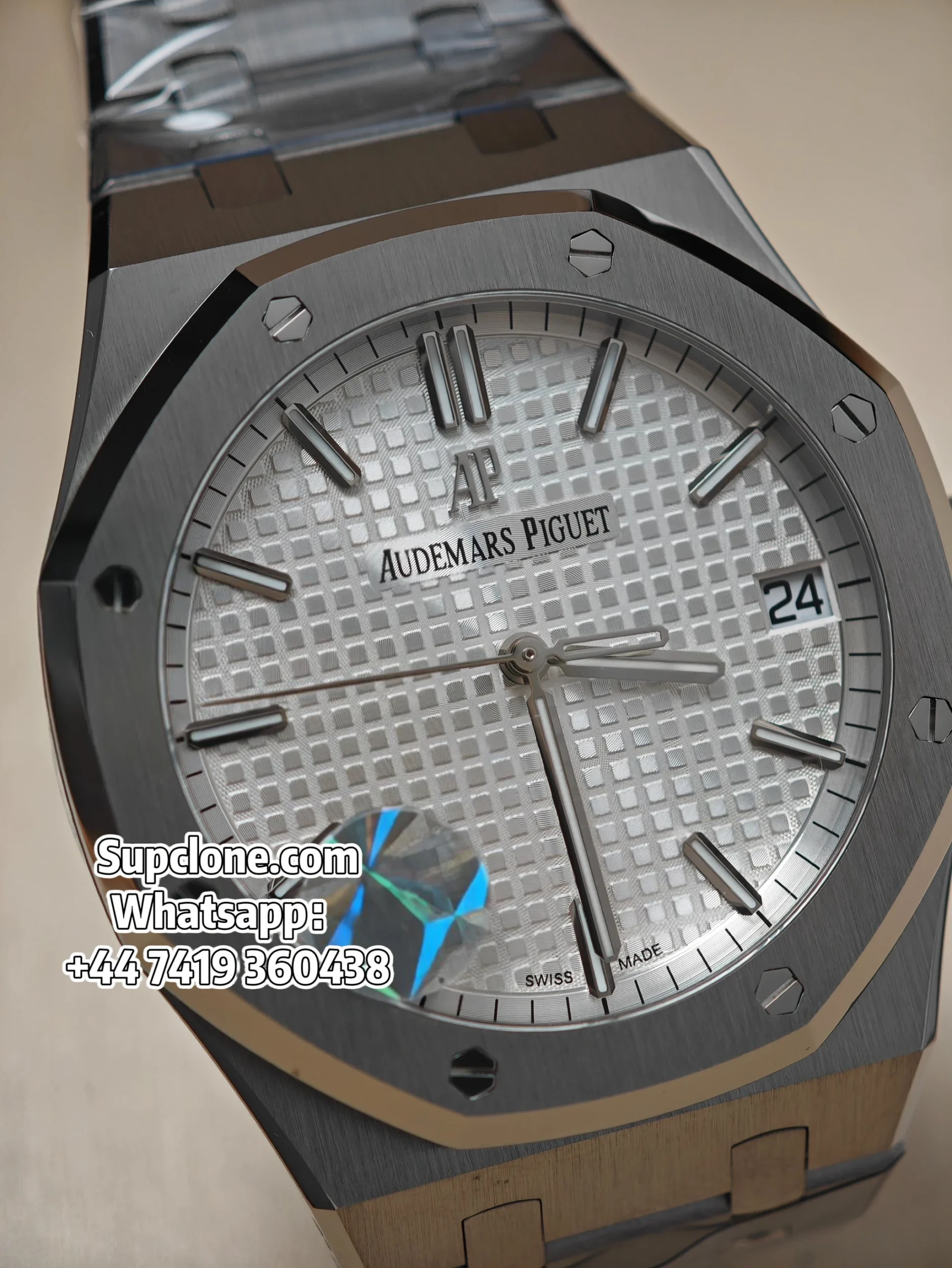 Audemars Piguet Super Clone 11 Royal Oak 15500 White Dial (11) Audemars Piguet Super Clone 1:1 Royal Oak 15500 White Dial