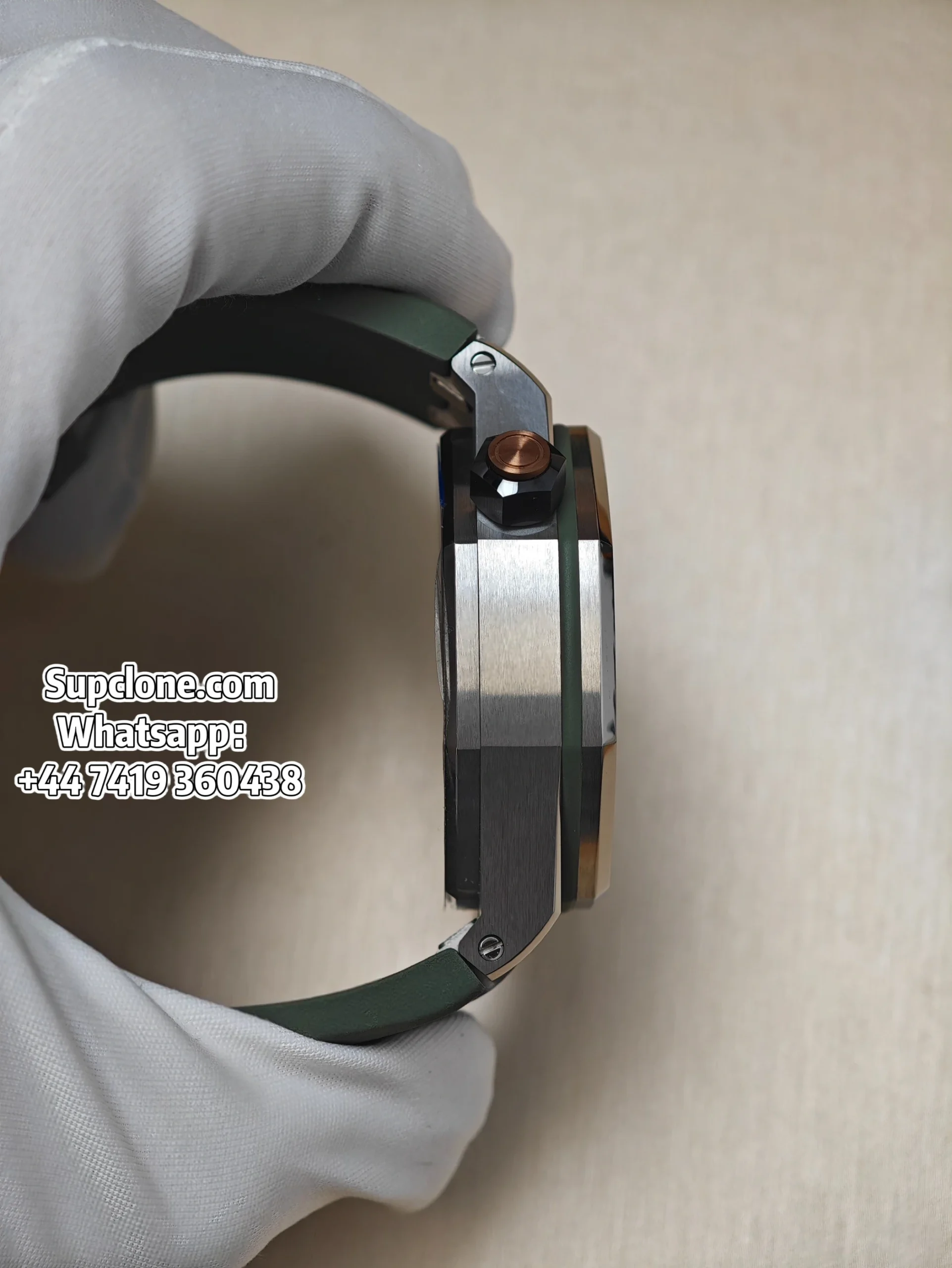 Audemars Piguet Super Clone 11 Royal Oak Offshore 15720 Green Dial (2) Audemars Piguet Super Clone 1:1 Royal Oak Offshore 15720 Green Dial