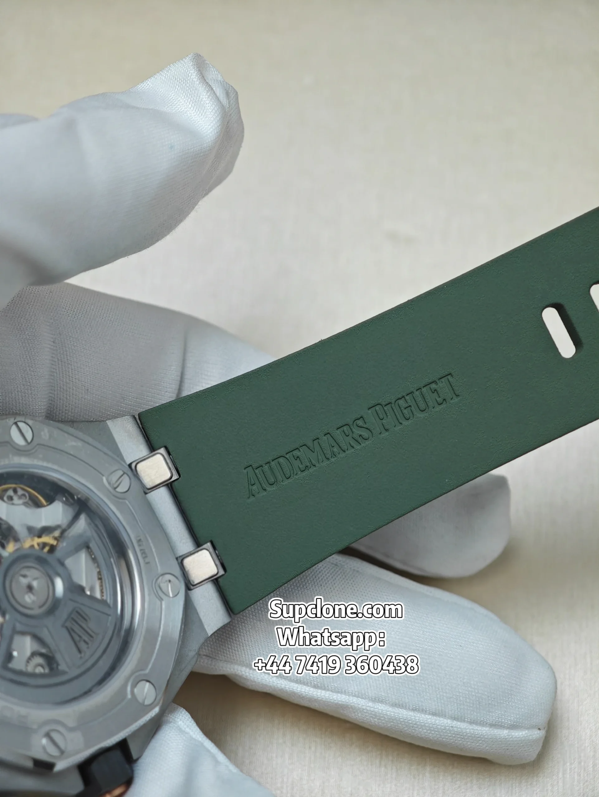 Audemars Piguet Super Clone 11 Royal Oak Offshore 15720 Green Dial (6) Audemars Piguet Super Clone 1:1 Royal Oak Offshore 15720 Green Dial