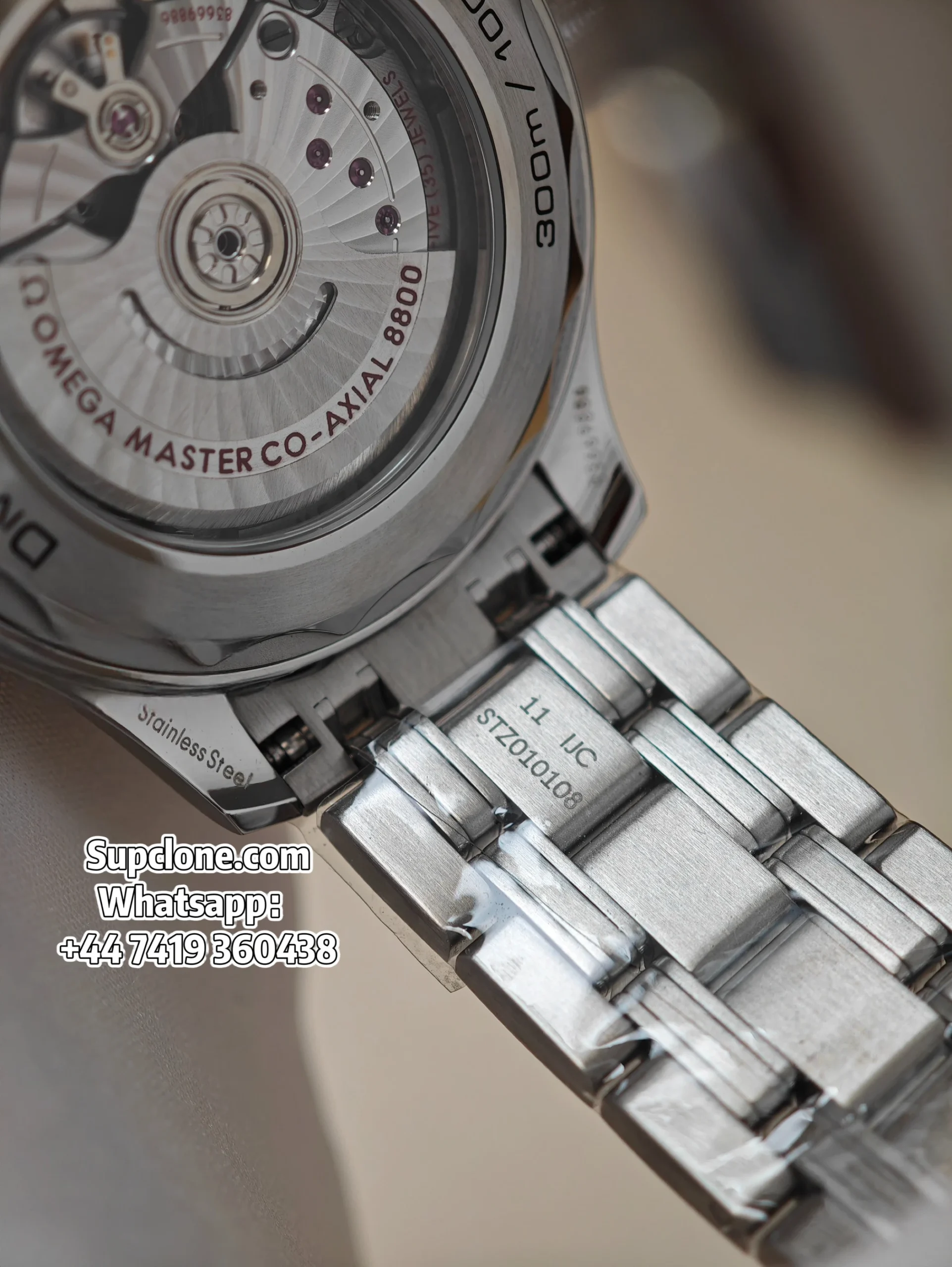 OMEGA Super Clone Seamaster Diver 300M 210.30.42.20.04.001 42mm