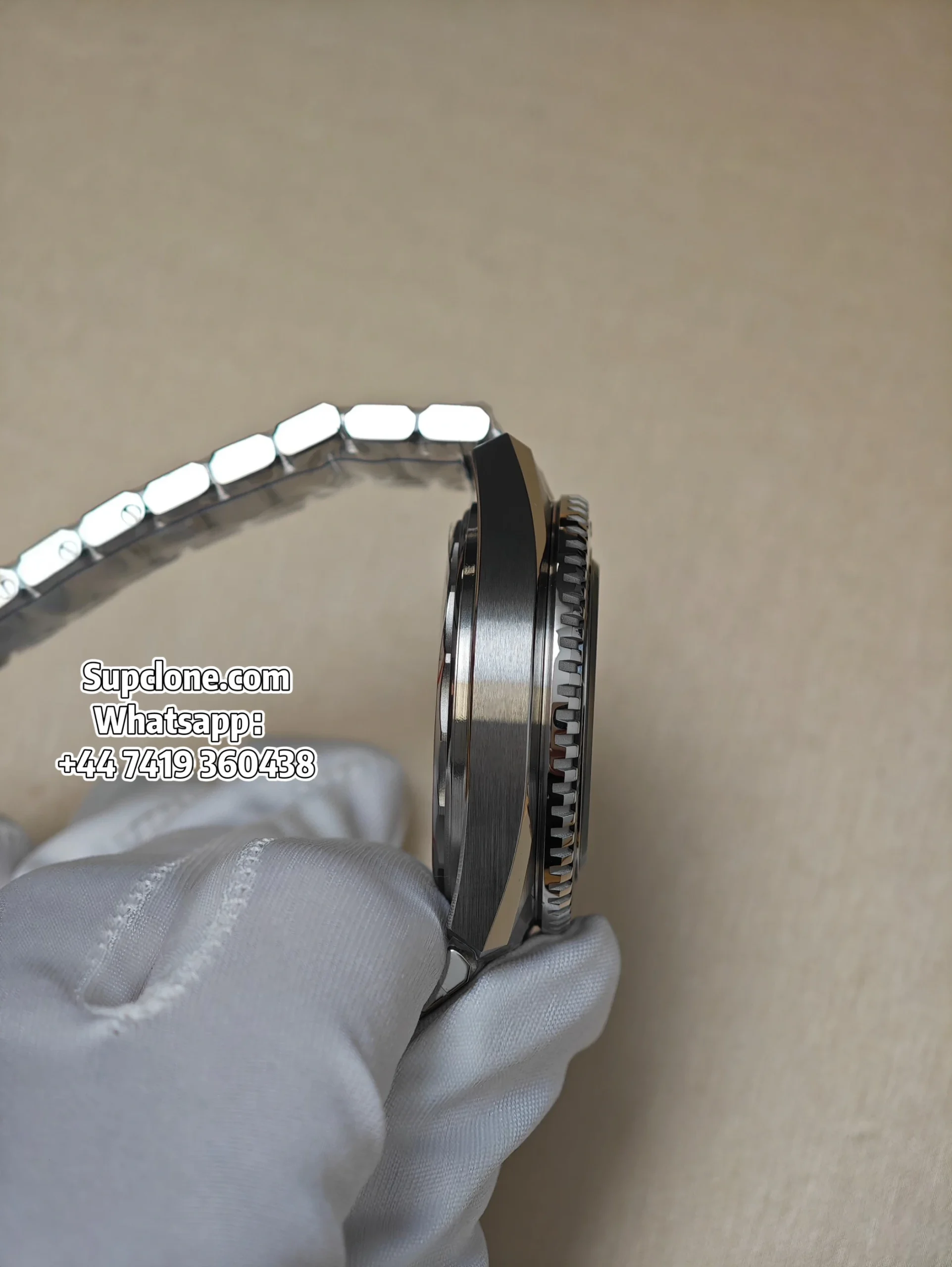OMEGA Super Clone Seamaster Planet Ocean 600M 217.30.42.21.01.001 42MM (2) OMEGA Super Clone Seamaster Planet Ocean 600M 217.30.42.21.01.001 42MM