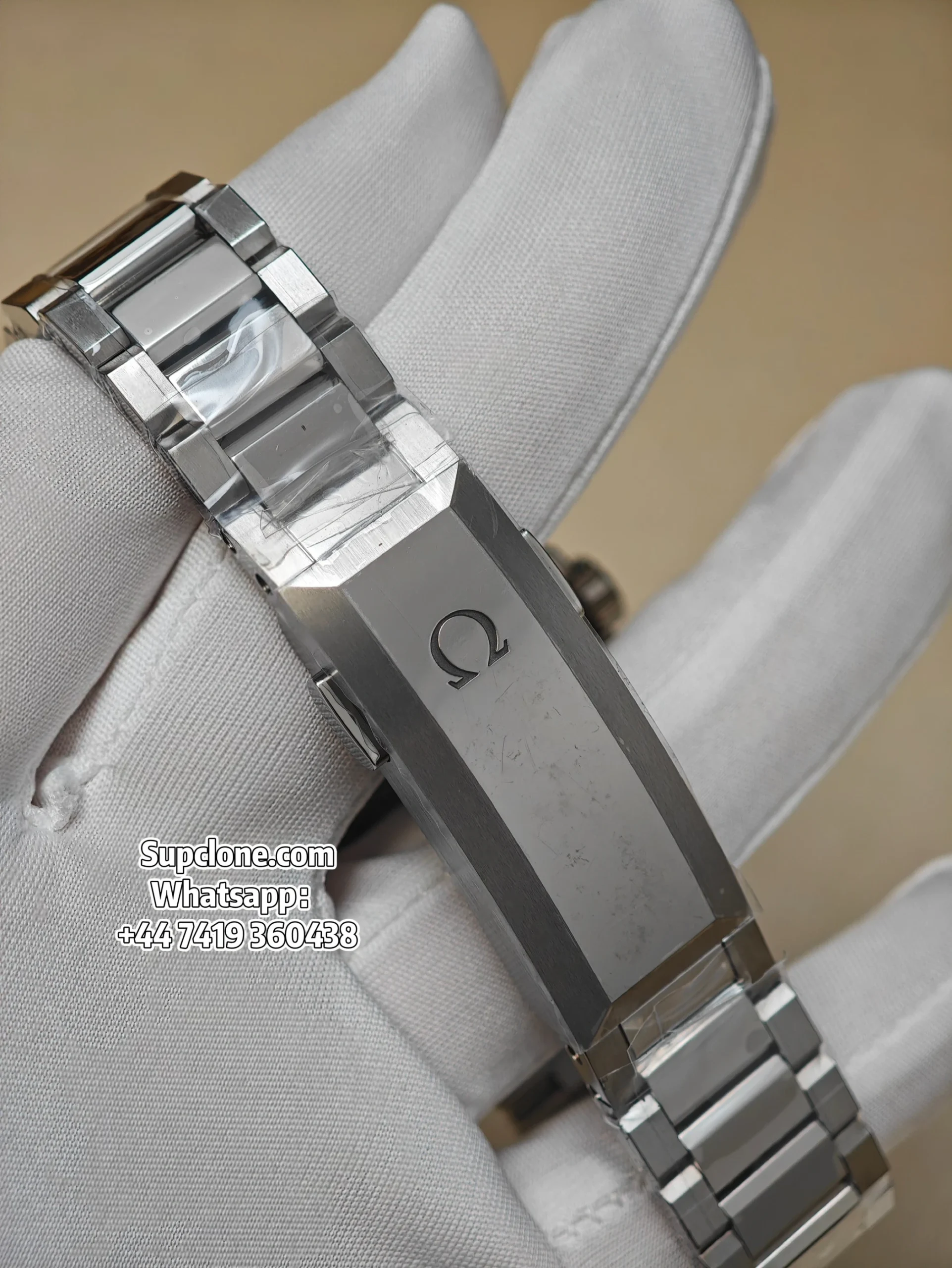 OMEGA Super Clone Seamaster Planet Ocean 600M 217.30.42.21.01.001 42MM (4) OMEGA Super Clone Seamaster Planet Ocean 600M 217.30.42.21.01.001 42MM