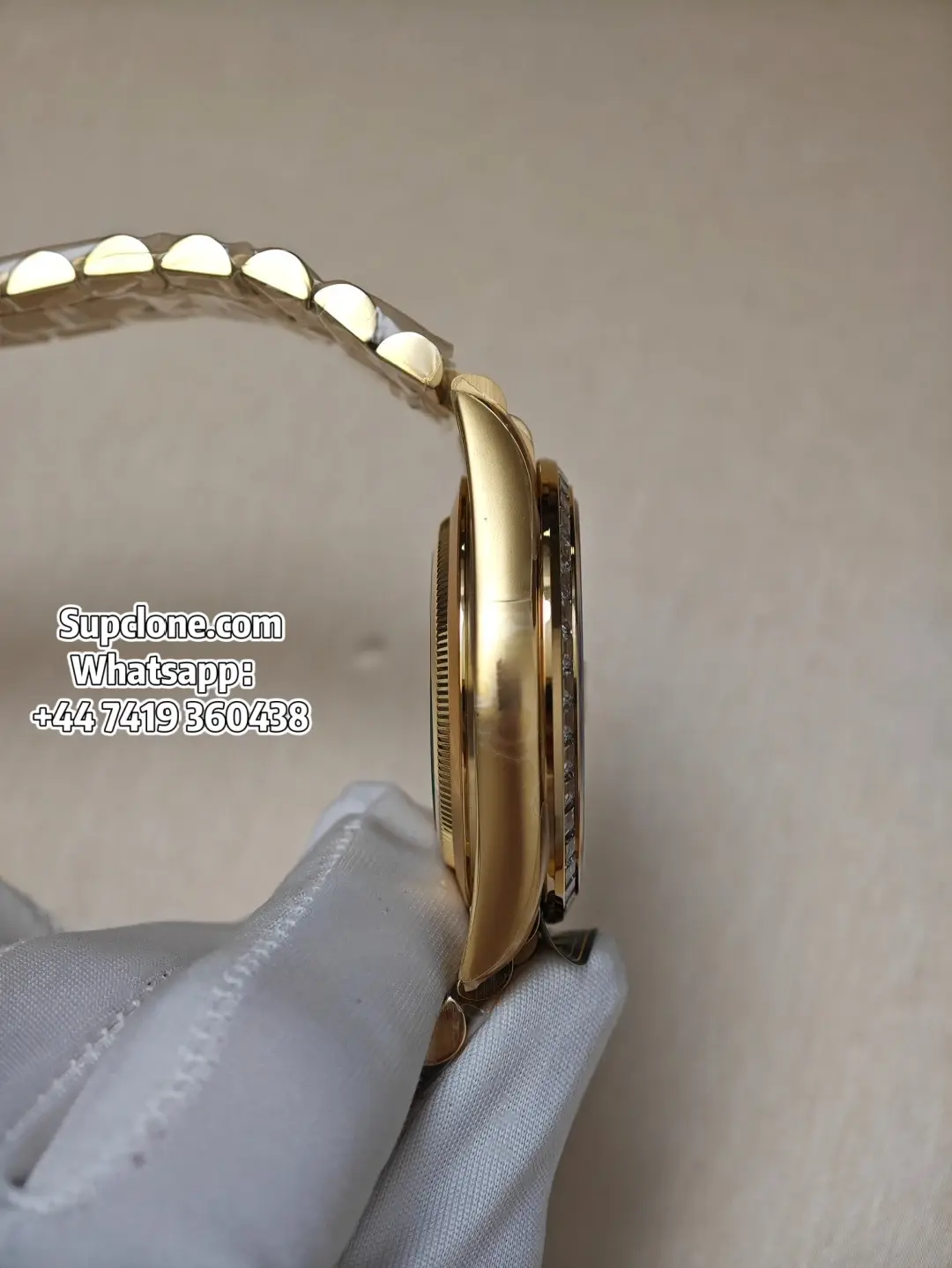 Rolex Super Clone Watches Day Date 40 m228348rbr-0043 Yellow Gold Black Baguette Diamond Dial Diamond Bezel (2) Rolex Super Clone Watches Day Date 40 m228348rbr-0043 Yellow Gold Black Baguette Diamond Dial Diamond Bezel
