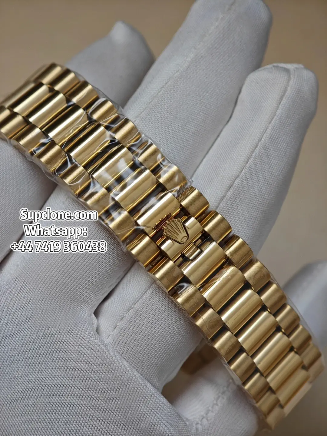 Rolex Super Clone Watches Day Date 40 m228348rbr-0043 Yellow Gold Black Baguette Diamond Dial Diamond Bezel (4) Rolex Super Clone Watches Day Date 40 m228348rbr-0043 Yellow Gold Black Baguette Diamond Dial Diamond Bezel