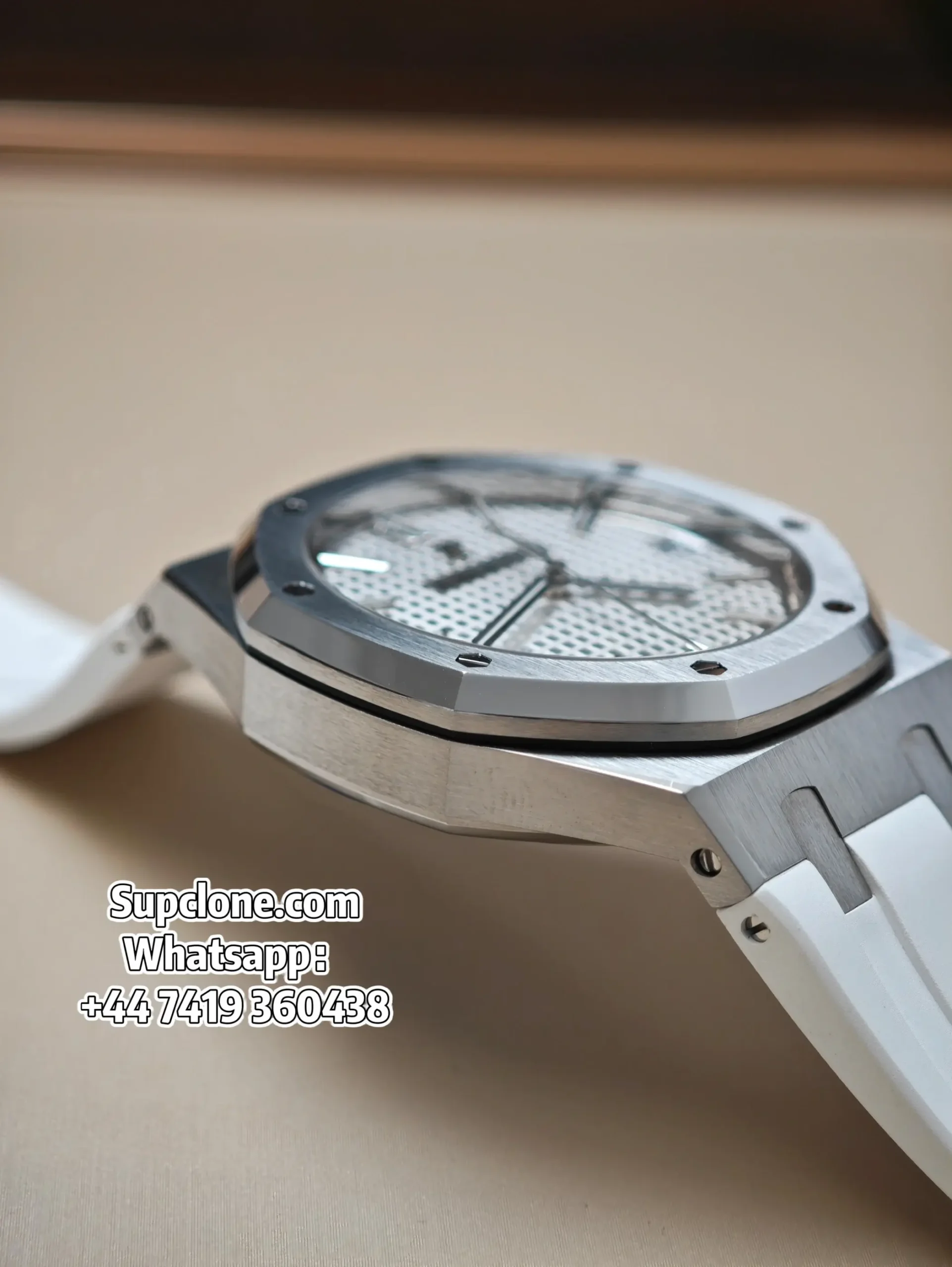 Audemars Piguet Super Clone Watches Royal Oak 41 15500ST Silver Dial White Rubber Strap (12) Audemars Piguet Super Clone Watches Royal Oak 41 15500ST Silver Dial White Rubber Strap