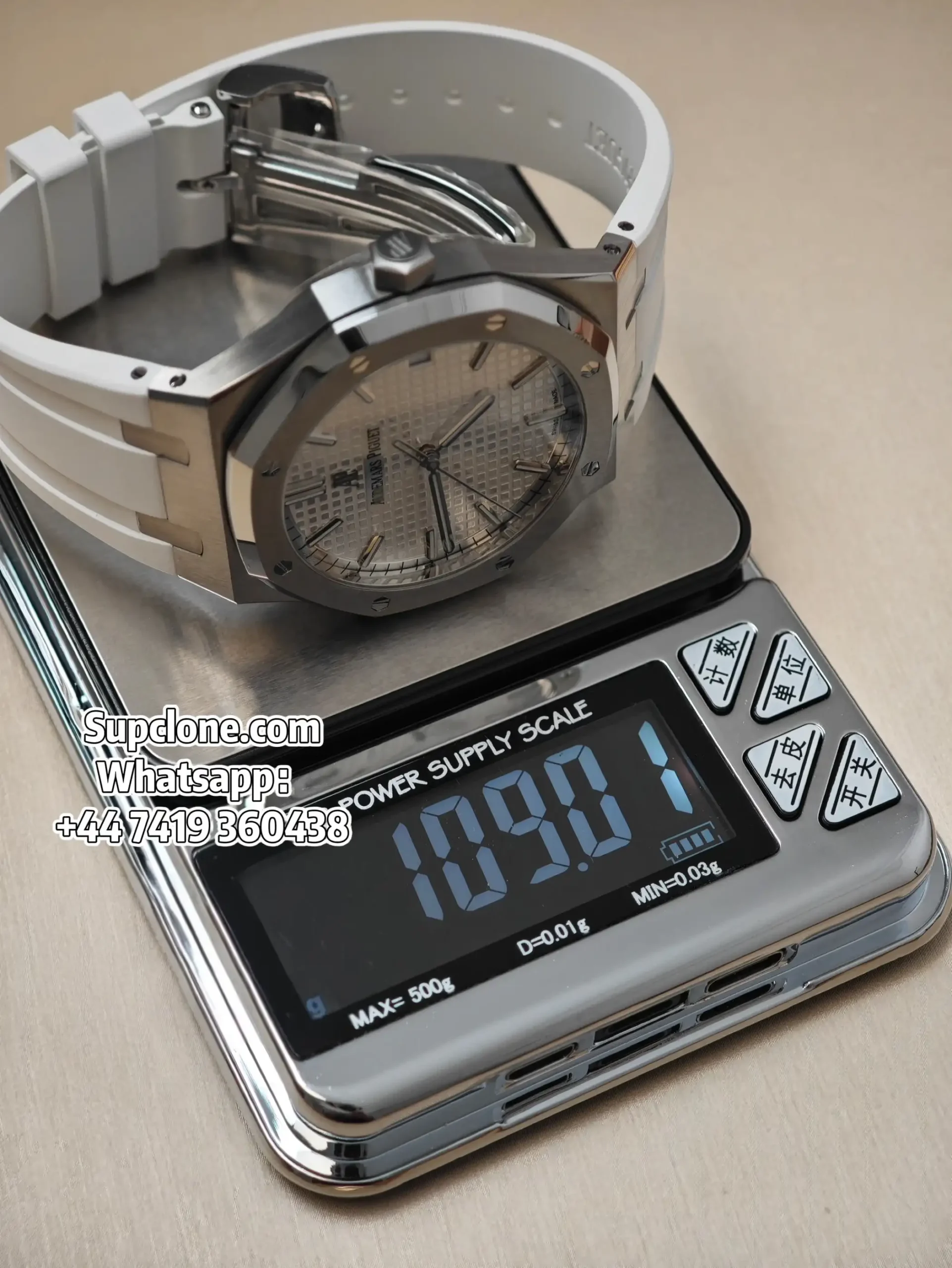 Audemars Piguet Super Clone Watches Royal Oak 41 15500ST Silver Dial White Rubber Strap (14) Audemars Piguet Super Clone Watches Royal Oak 41 15500ST Silver Dial White Rubber Strap