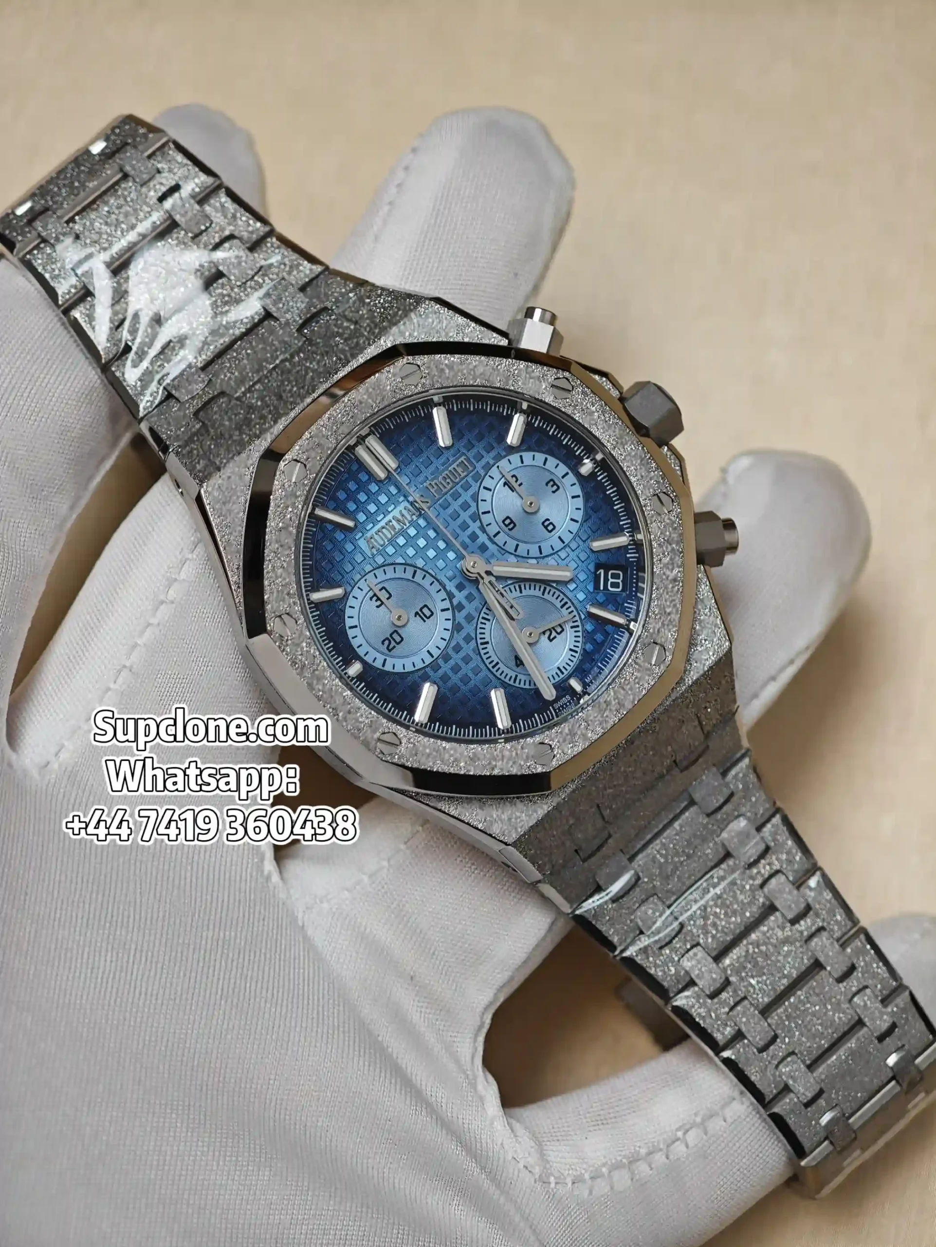 Audemars Piguet Super Clone Watches Royal Oak Chrono 41 26240 Frosted Gold Blue Dial (1) Audemars Piguet Super Clone Watches Royal Oak Chrono 41 26240 Frosted Gold Blue Dial