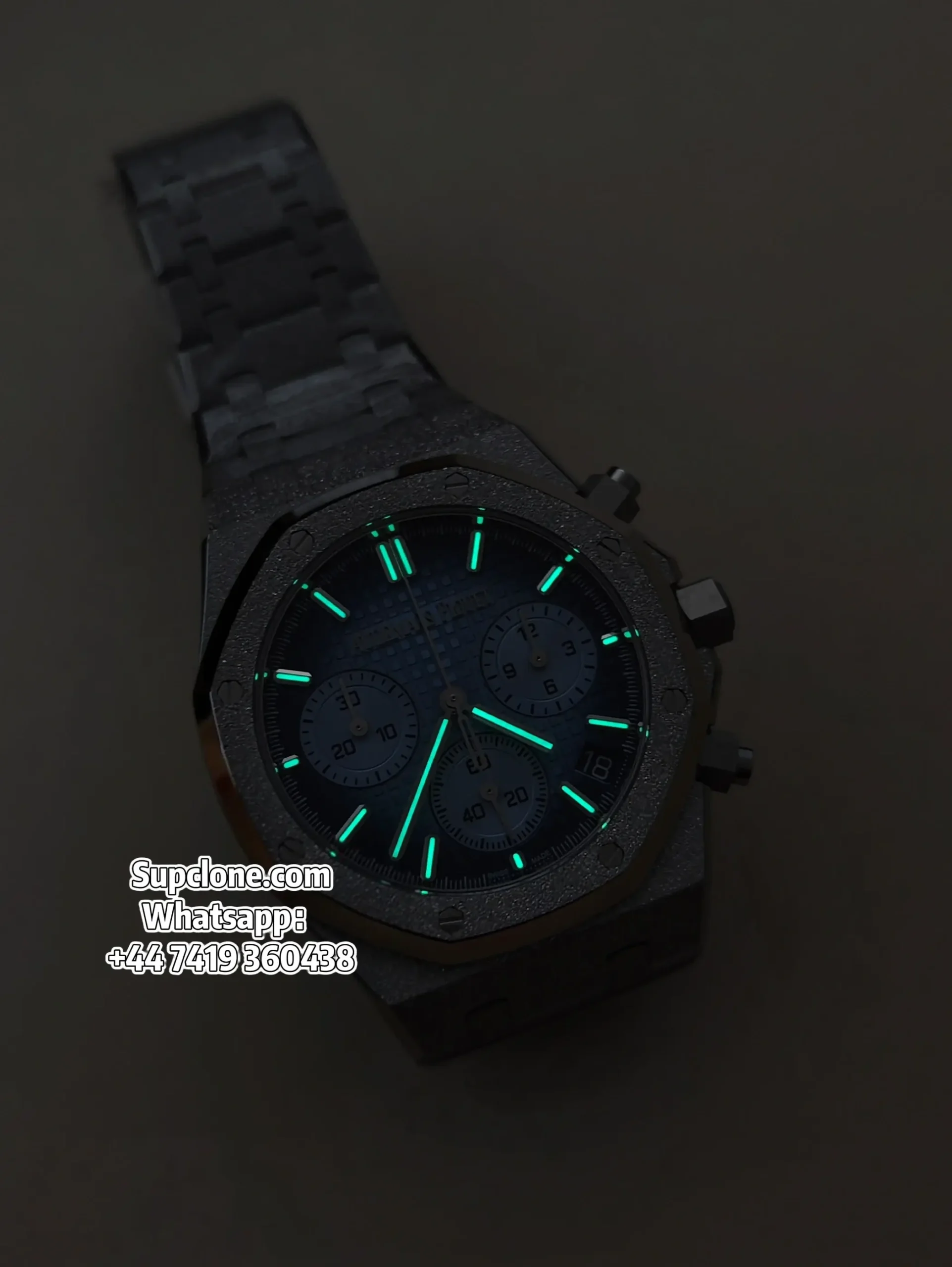 Audemars Piguet Super Clone Watches Royal Oak Chrono 41 26240 Frosted Gold Blue Dial (13) Audemars Piguet Super Clone Watches Royal Oak Chrono 41 26240 Frosted Gold Blue Dial