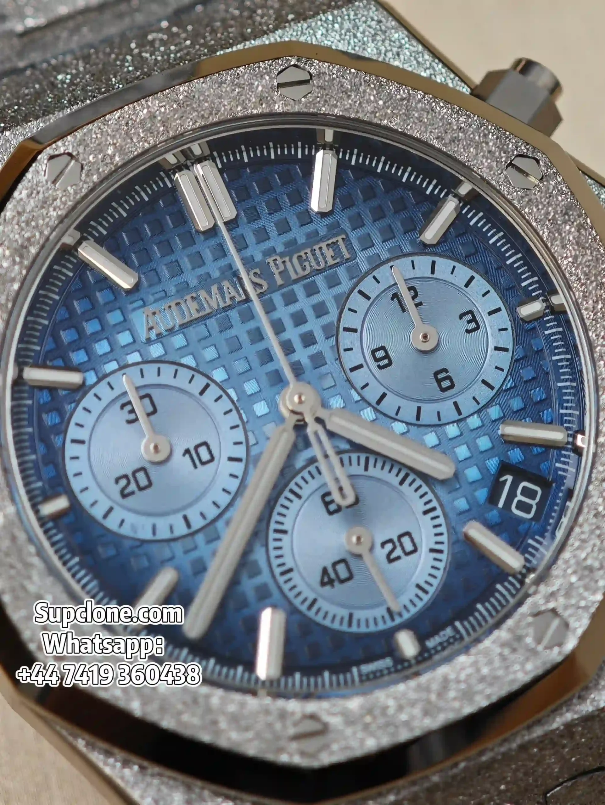 Audemars Piguet Super Clone Watches Royal Oak Chrono 41 26240 Frosted Gold Blue Dial (14) Audemars Piguet Super Clone Watches Royal Oak Chrono 41 26240 Frosted Gold Blue Dial