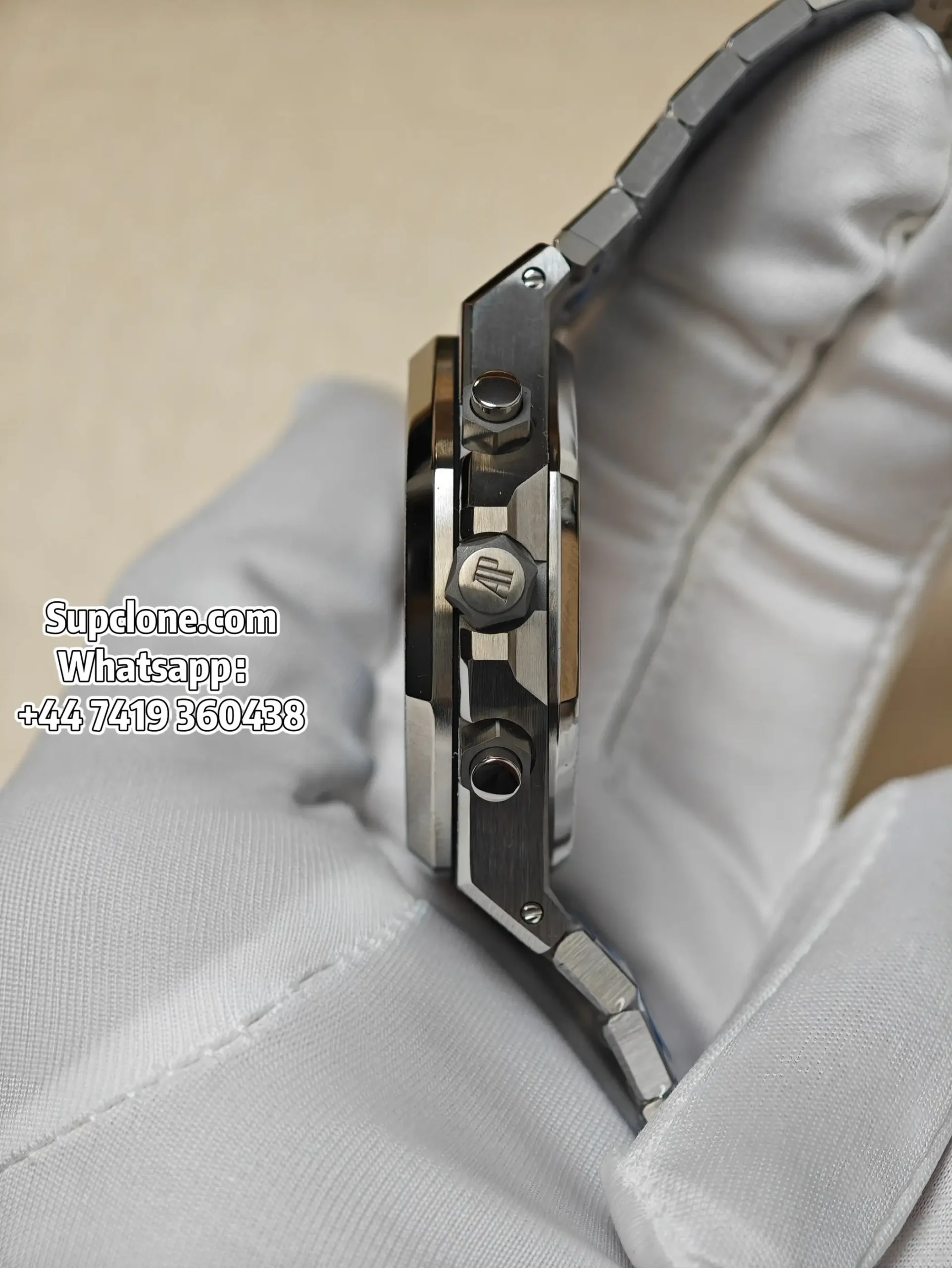 Audemars Piguet Super Clone Watches Royal Oak Chrono 41 26240 Frosted Gold Blue Dial (3) Audemars Piguet Super Clone Watches Royal Oak Chrono 41 26240 Frosted Gold Blue Dial